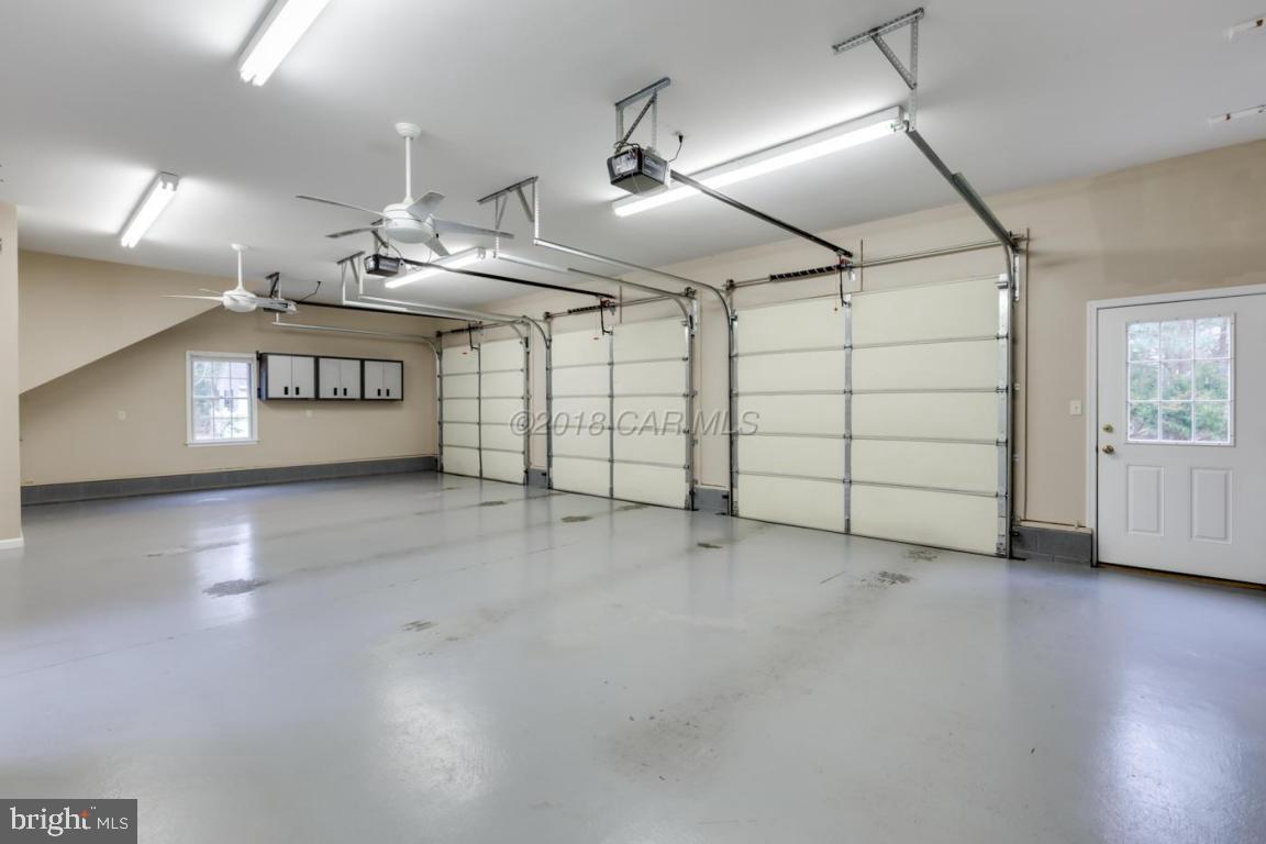 KENSINGTON WOODS - Residential