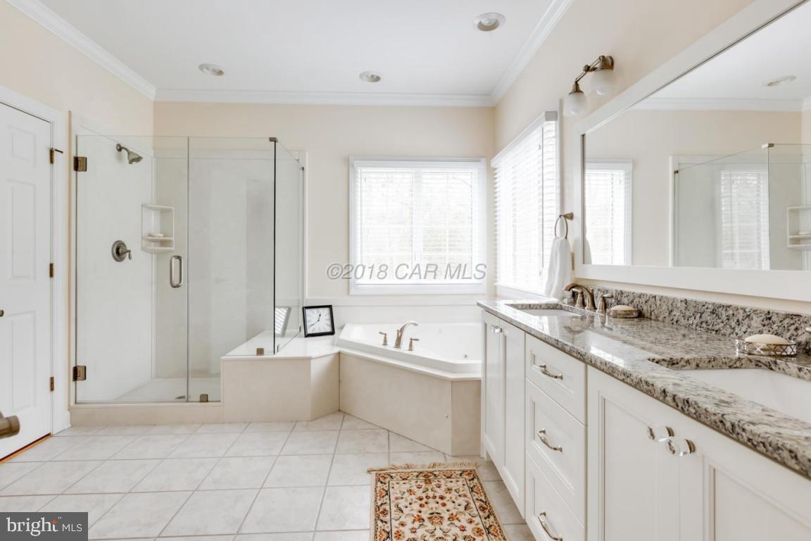 KENSINGTON WOODS - Residential