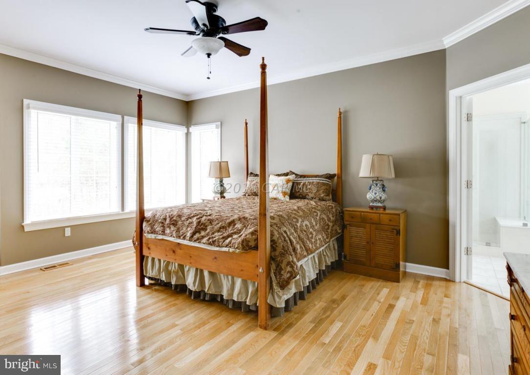 KENSINGTON WOODS - Residential