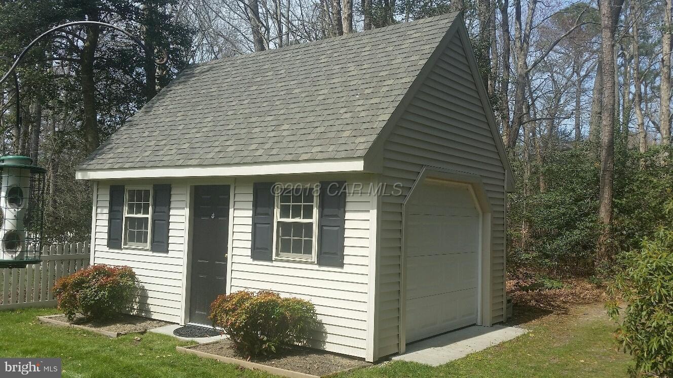 KENSINGTON WOODS - Residential