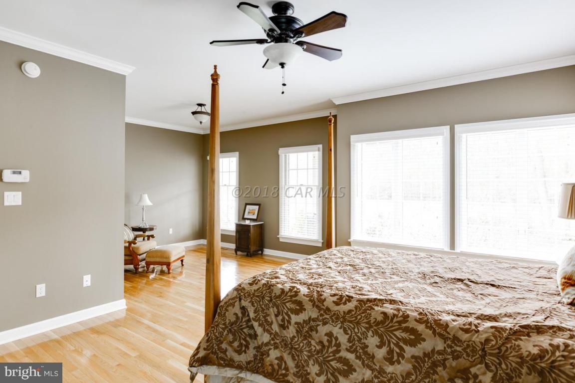 KENSINGTON WOODS - Residential