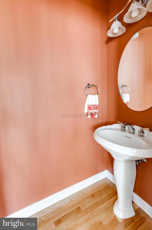 KENSINGTON WOODS - Residential