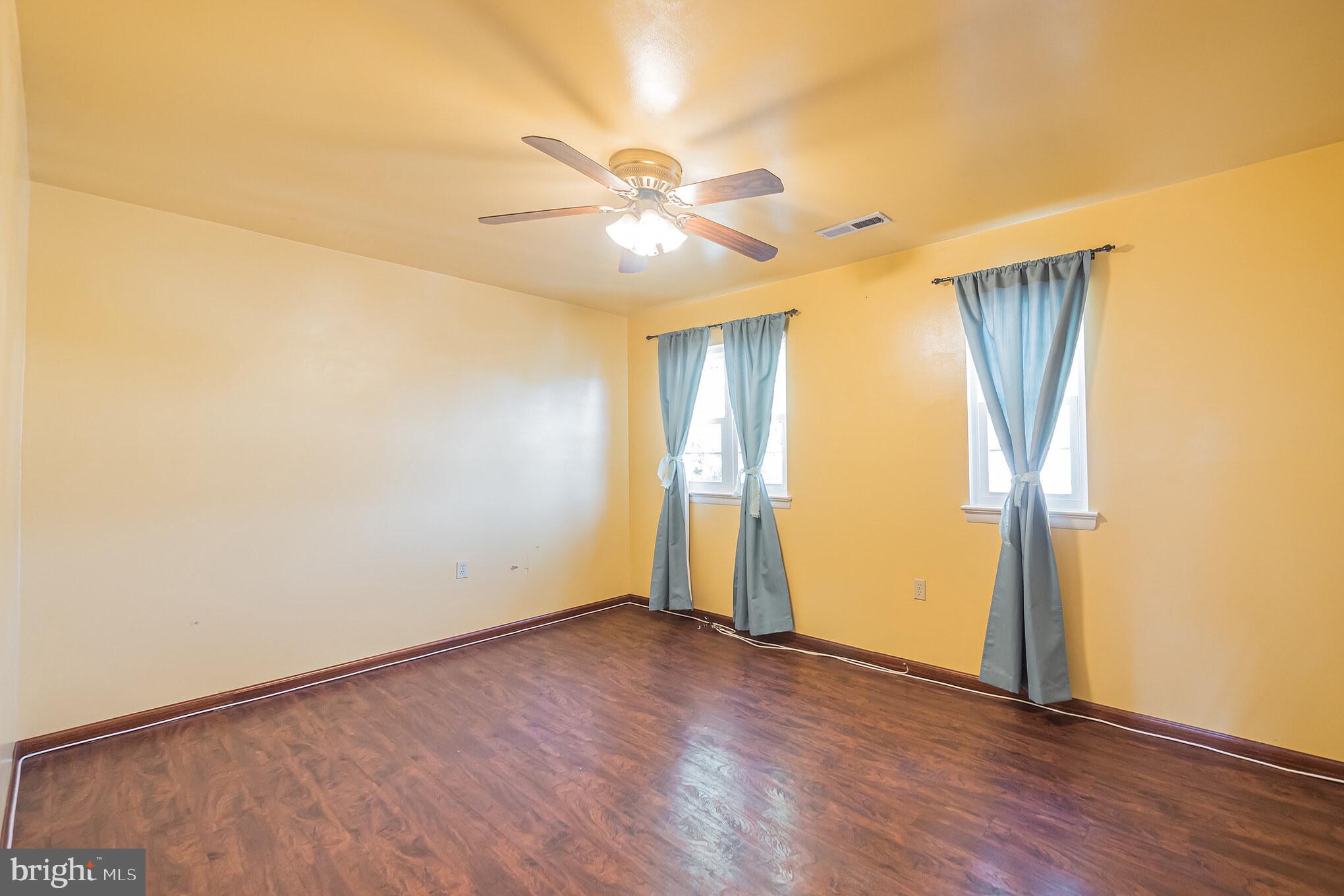 VILLAGE BROOK - Residential