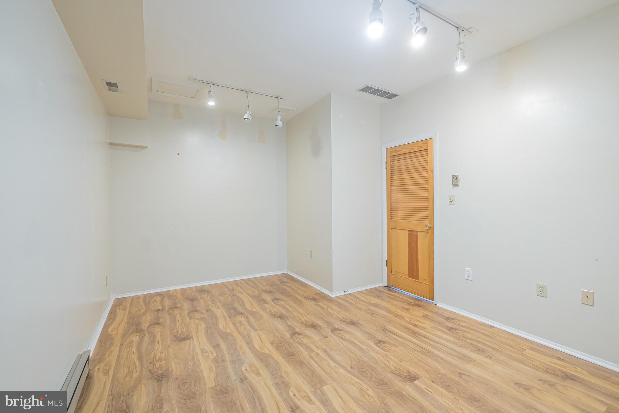 VILLAGE BROOK - Residential