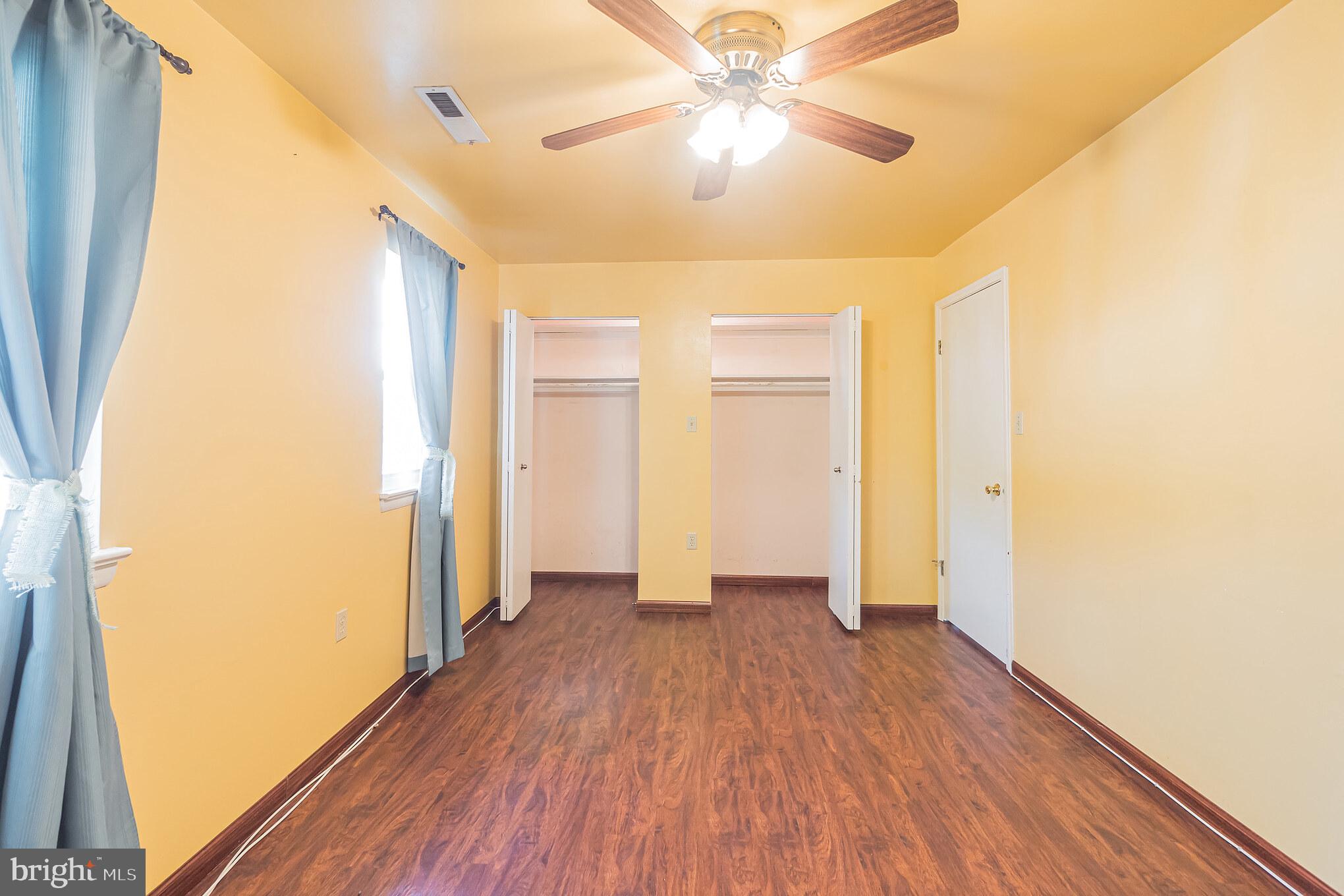 VILLAGE BROOK - Residential