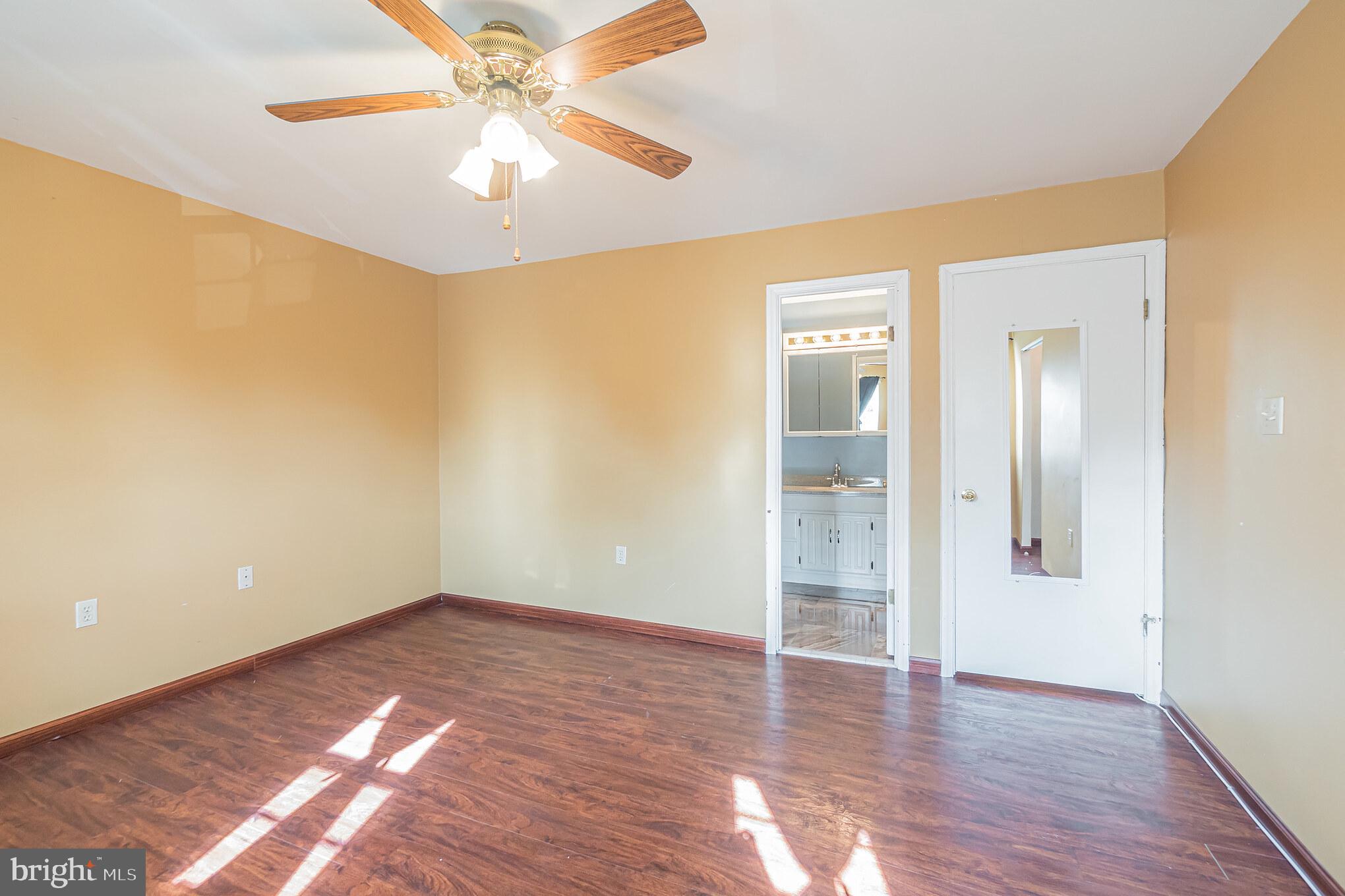 VILLAGE BROOK - Residential