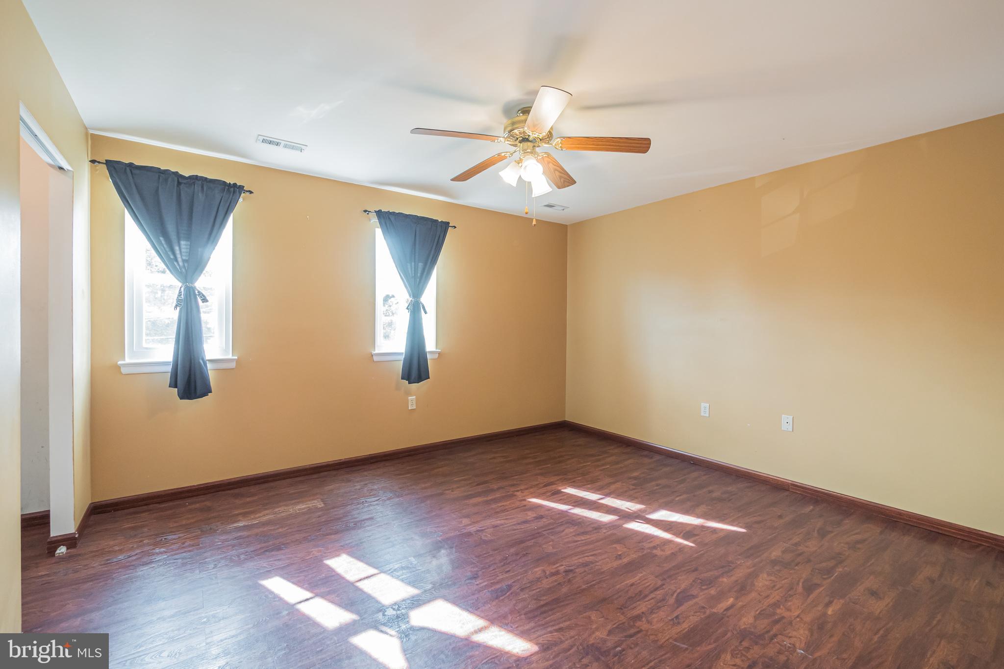 VILLAGE BROOK - Residential