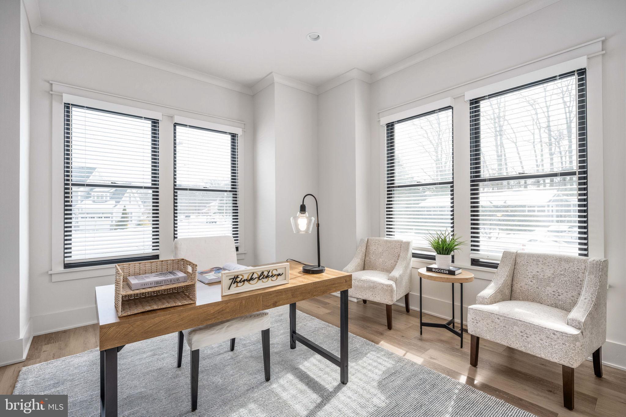 EAST VIENNA WOODS - Residential