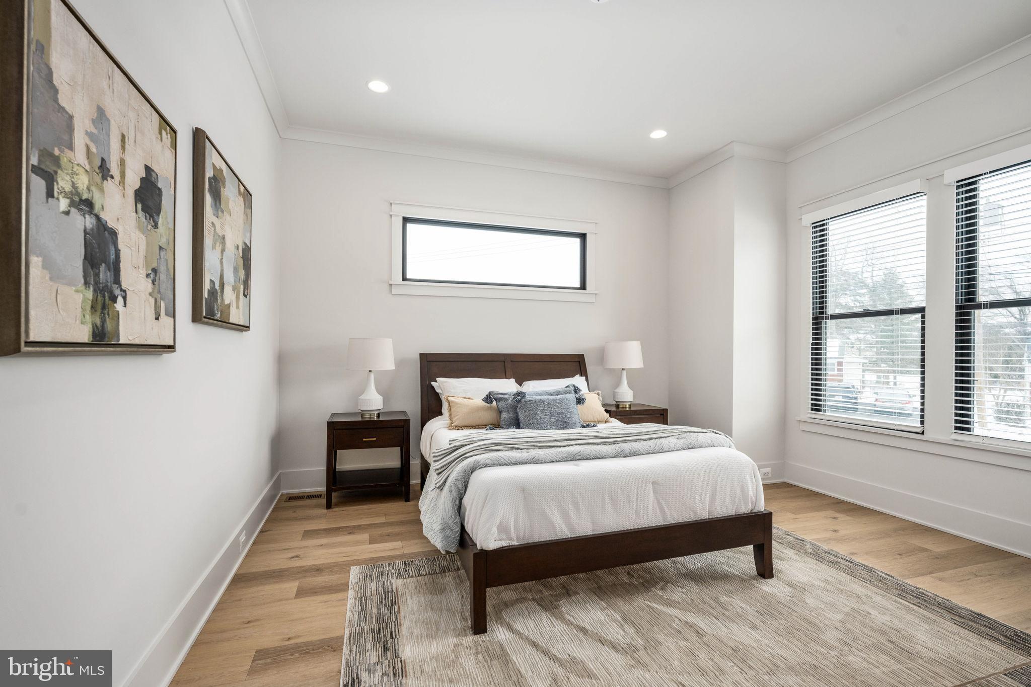 EAST VIENNA WOODS - Residential