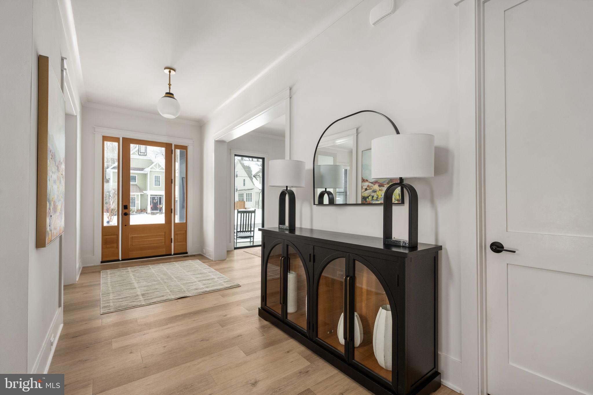 EAST VIENNA WOODS - Residential