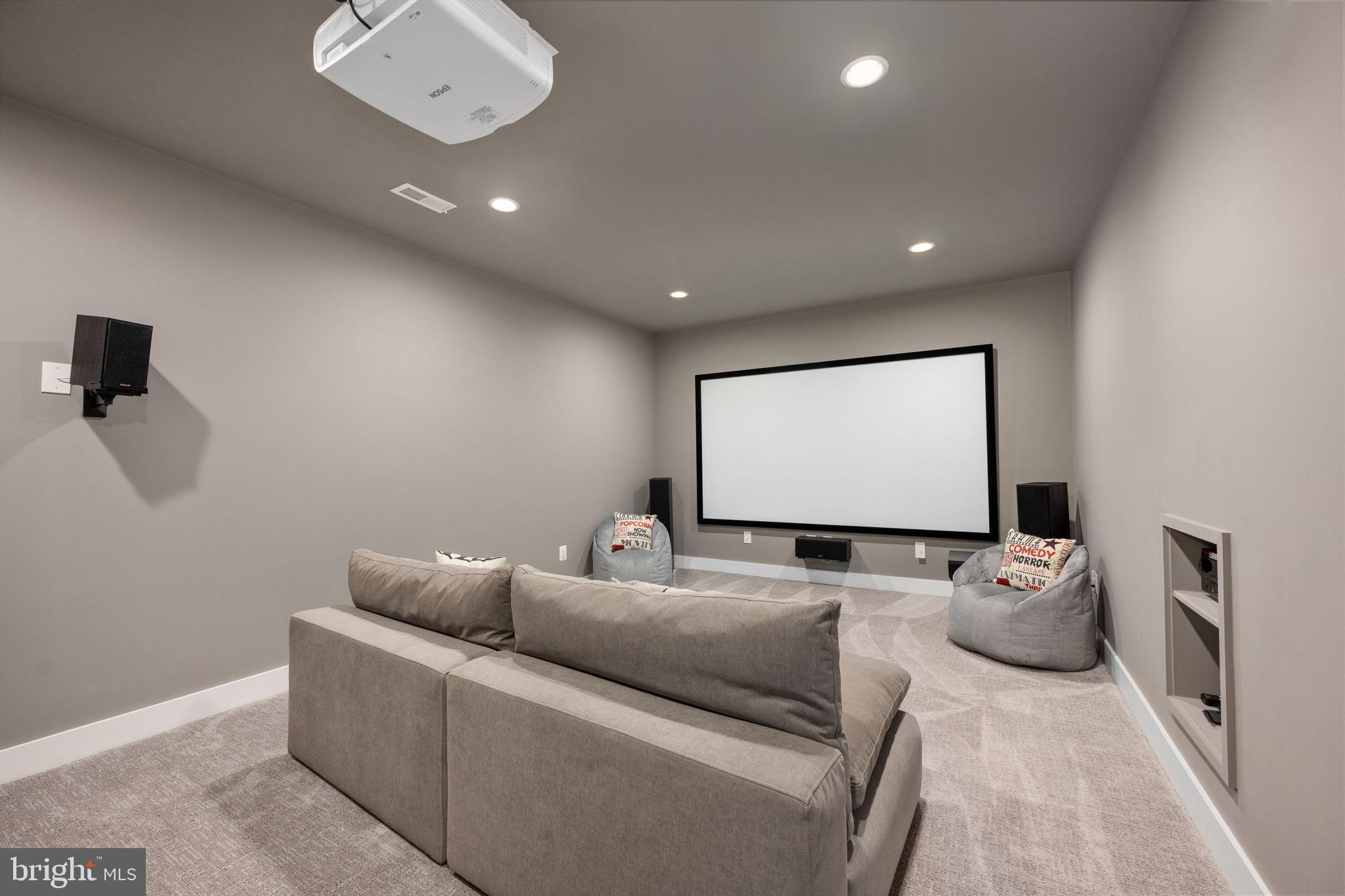 EAST VIENNA WOODS - Residential