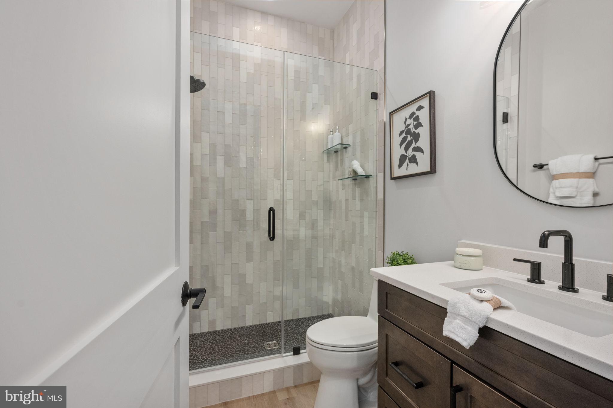 EAST VIENNA WOODS - Residential