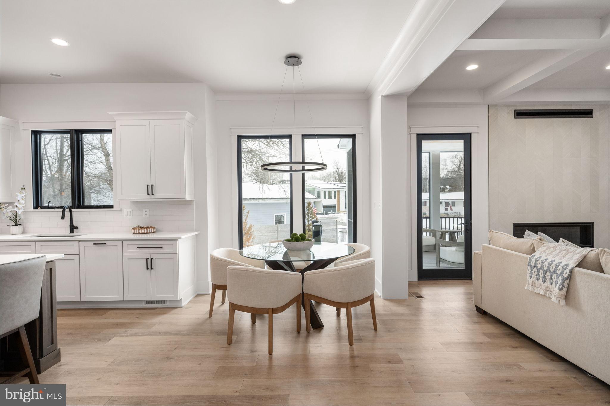 EAST VIENNA WOODS - Residential