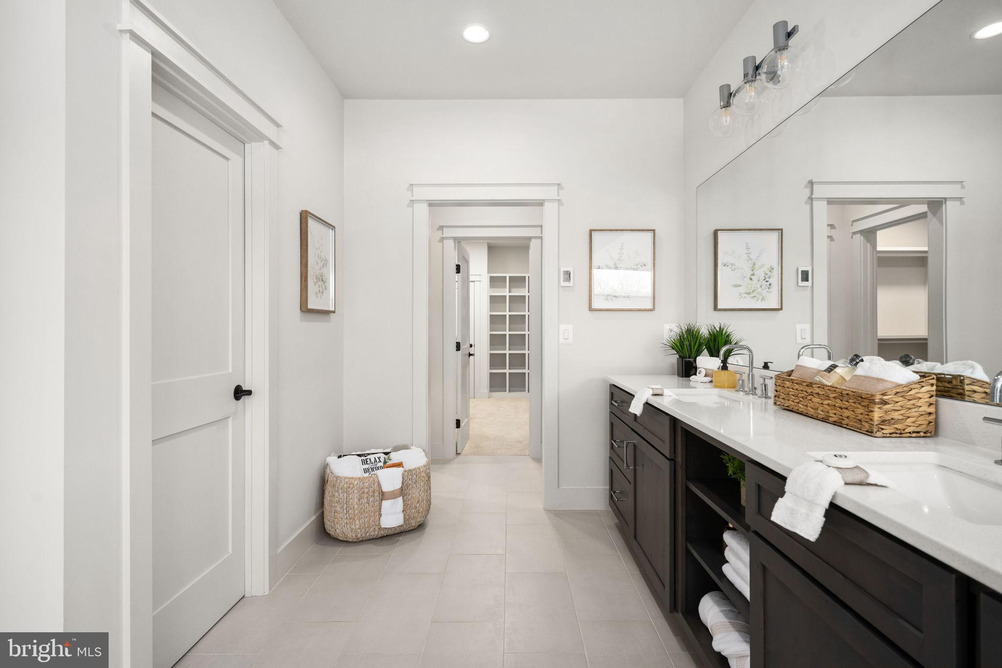 EAST VIENNA WOODS - Residential