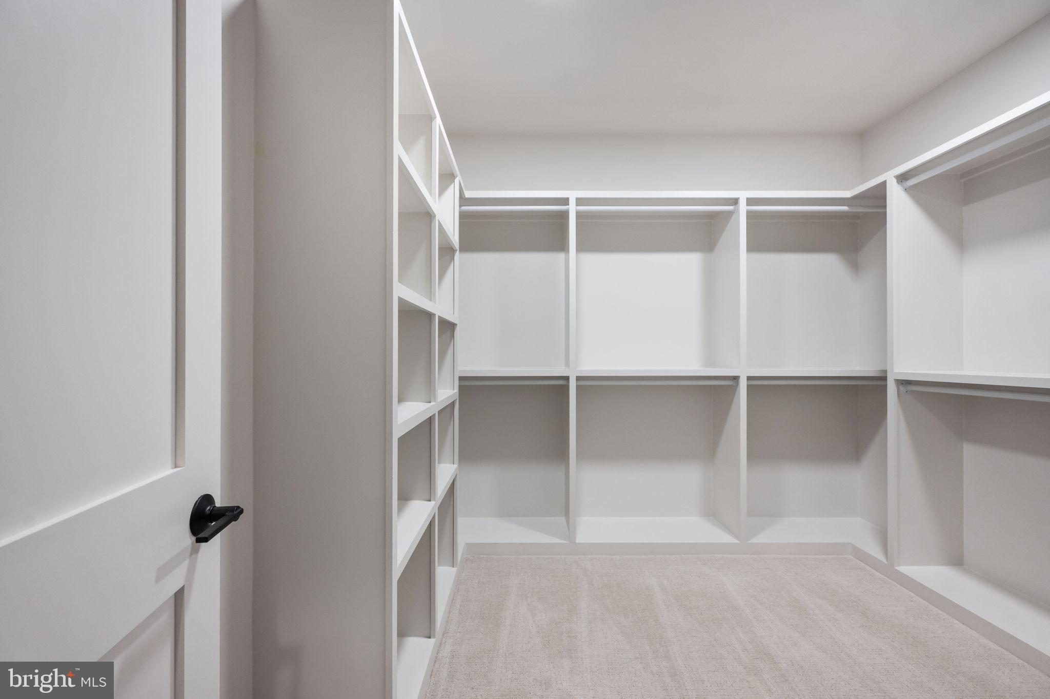 EAST VIENNA WOODS - Residential