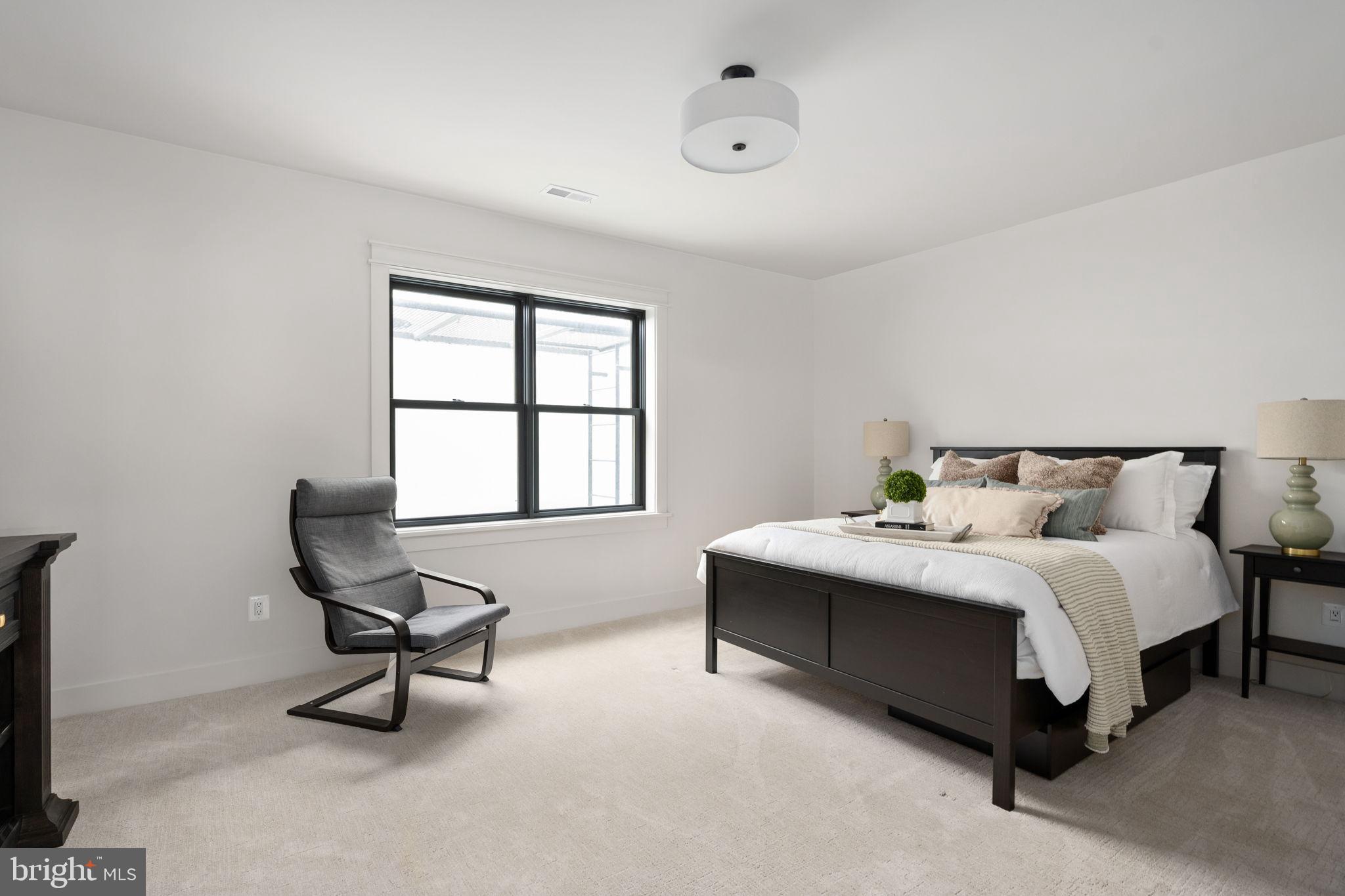 EAST VIENNA WOODS - Residential