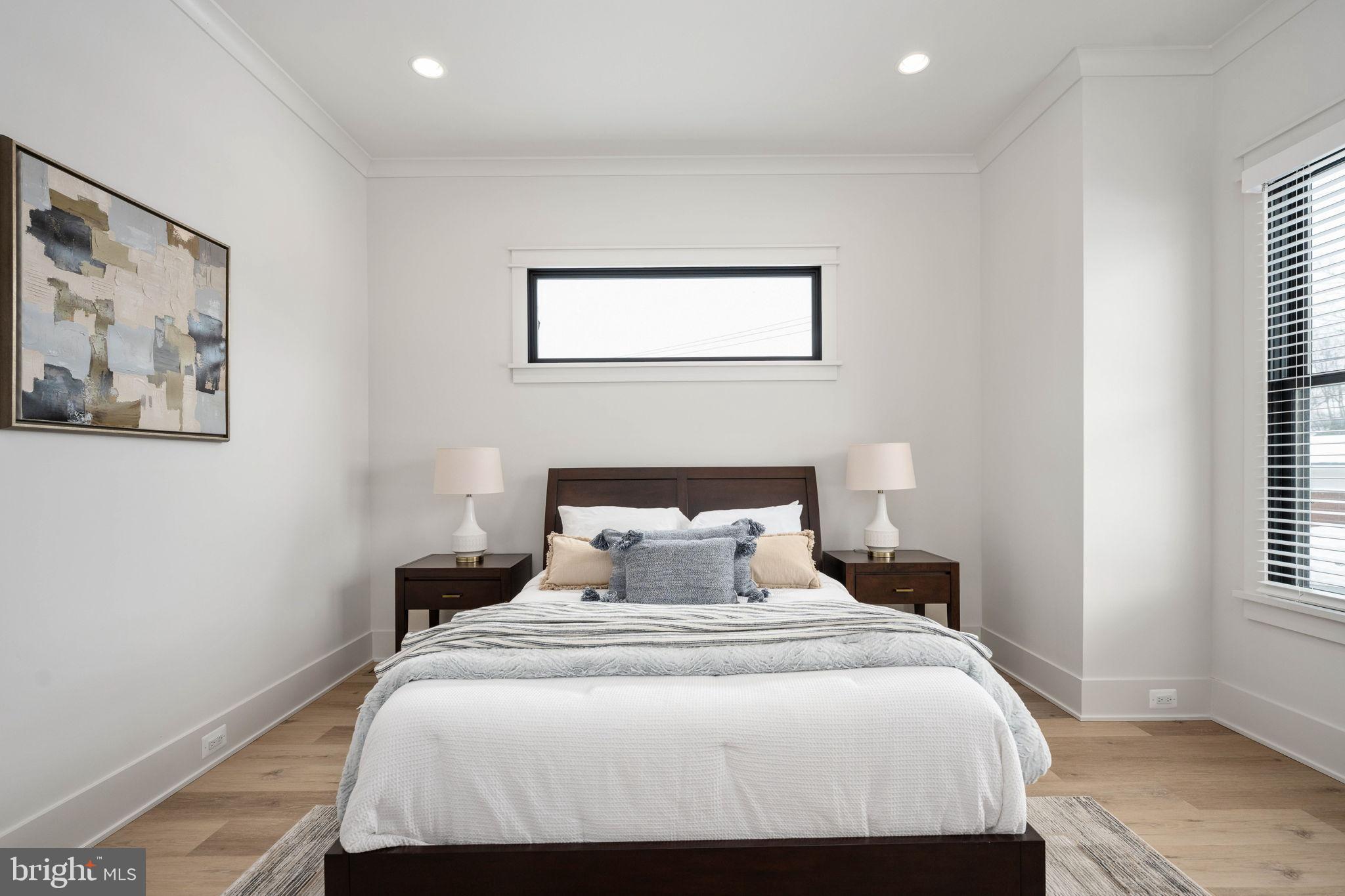 EAST VIENNA WOODS - Residential