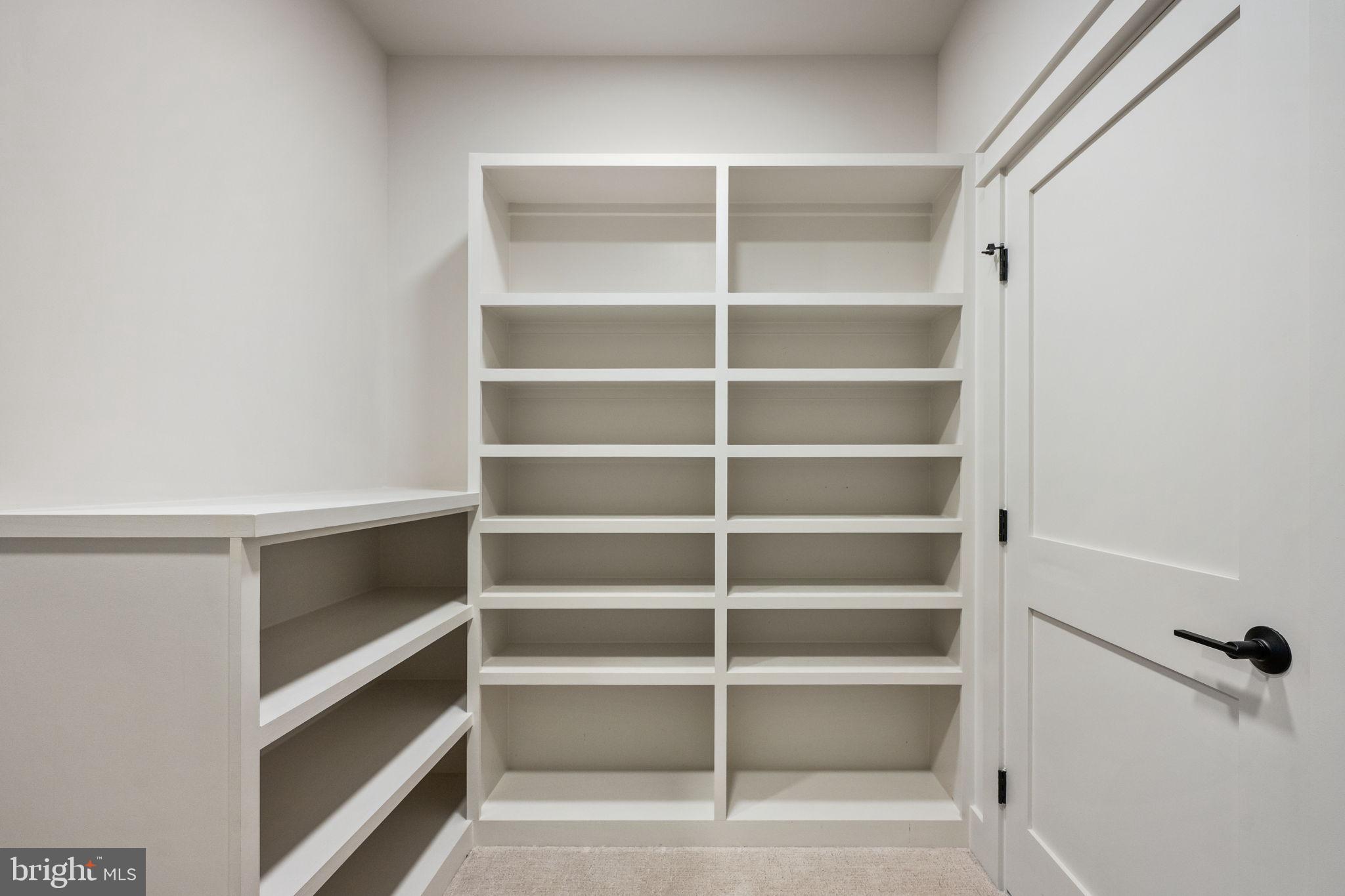 EAST VIENNA WOODS - Residential