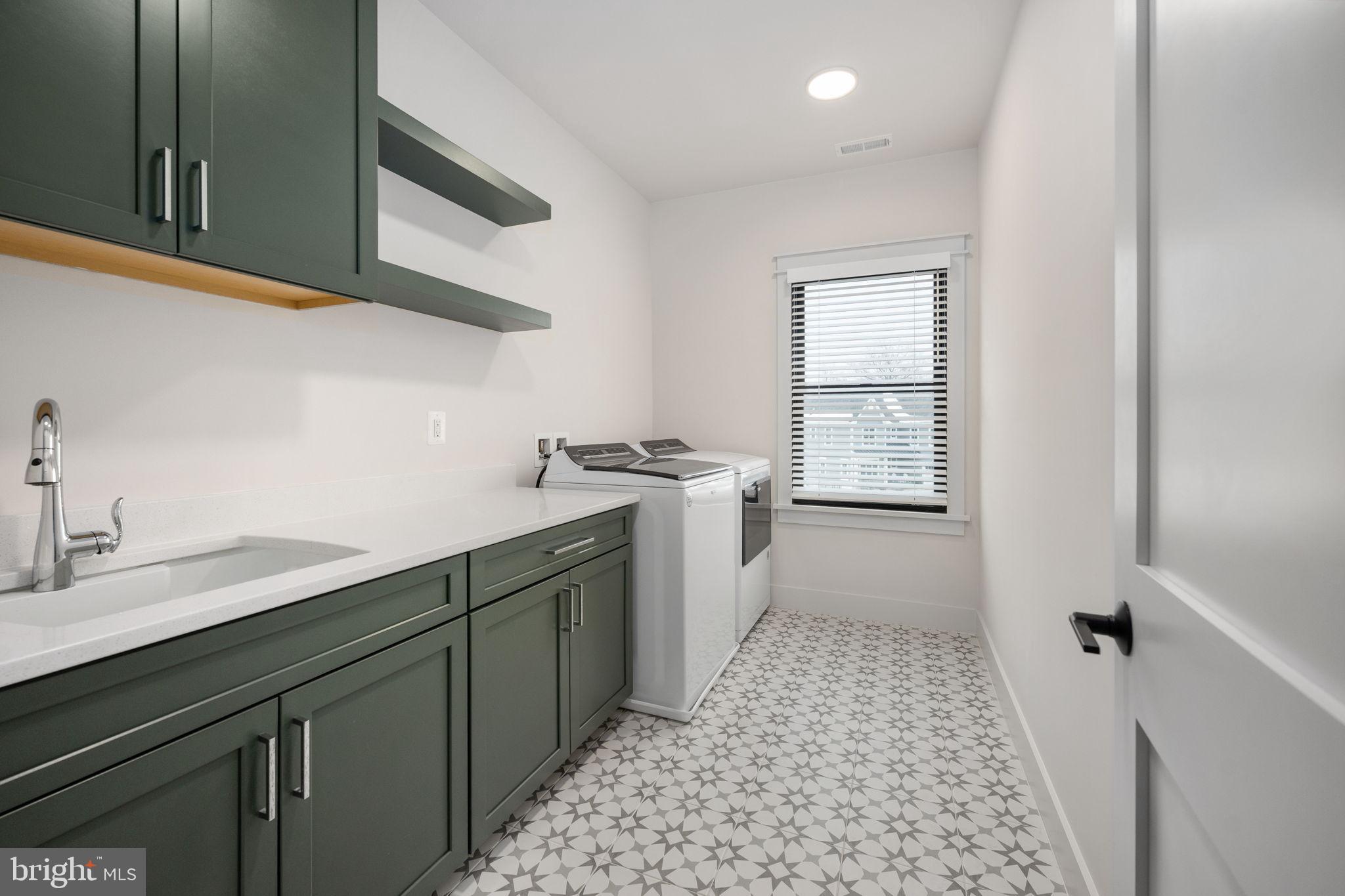 EAST VIENNA WOODS - Residential