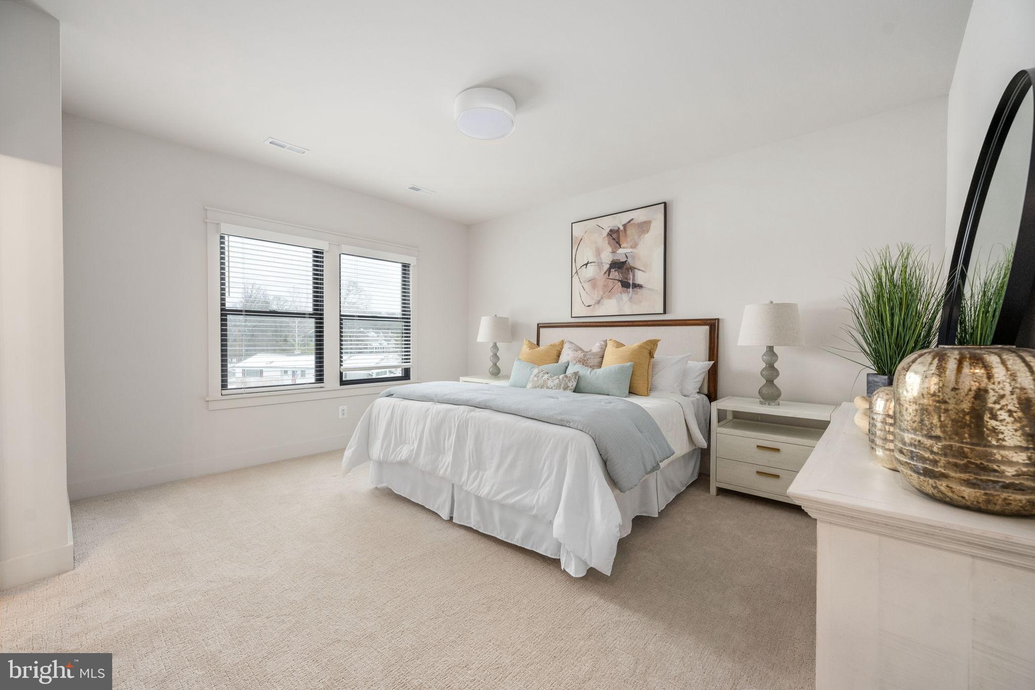 EAST VIENNA WOODS - Residential