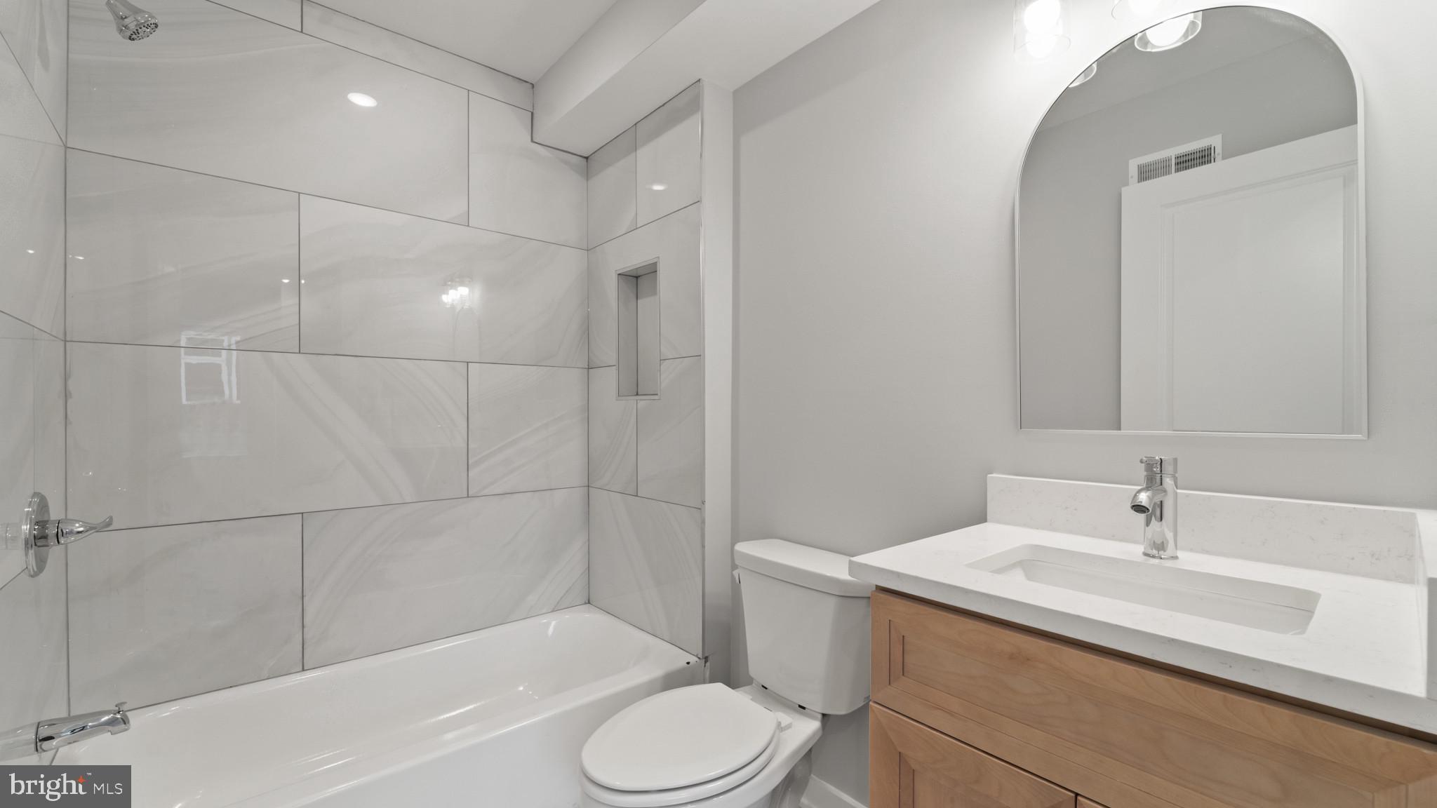 FRANCISVILLE - Residential Lease