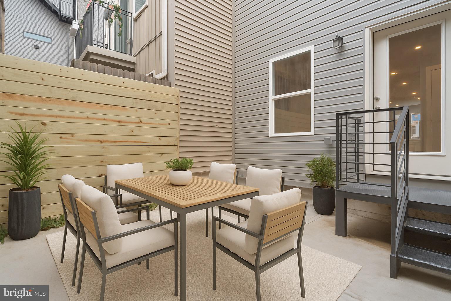 FRANCISVILLE - Residential Lease