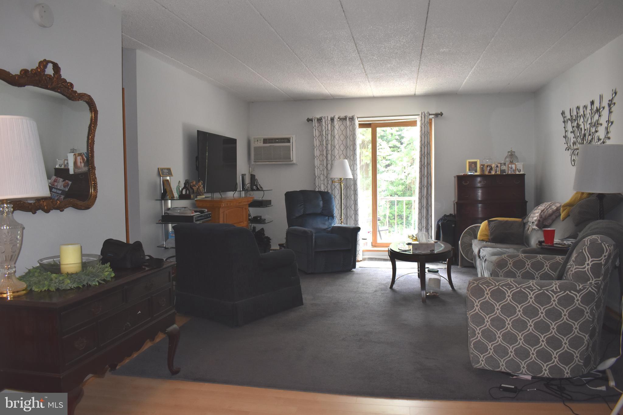 HAVERFORD HILL - Residential