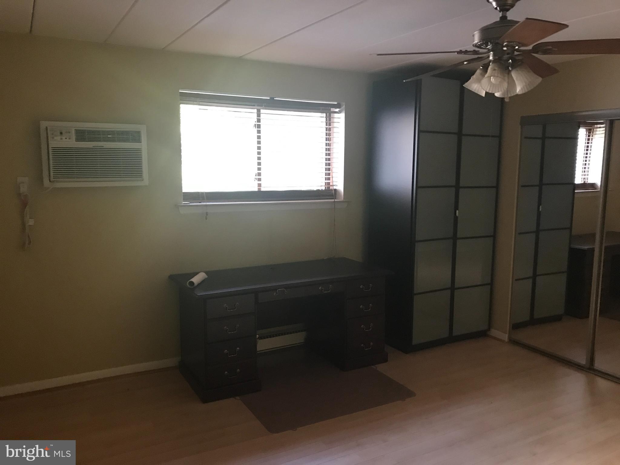 HAVERFORD HILL - Residential