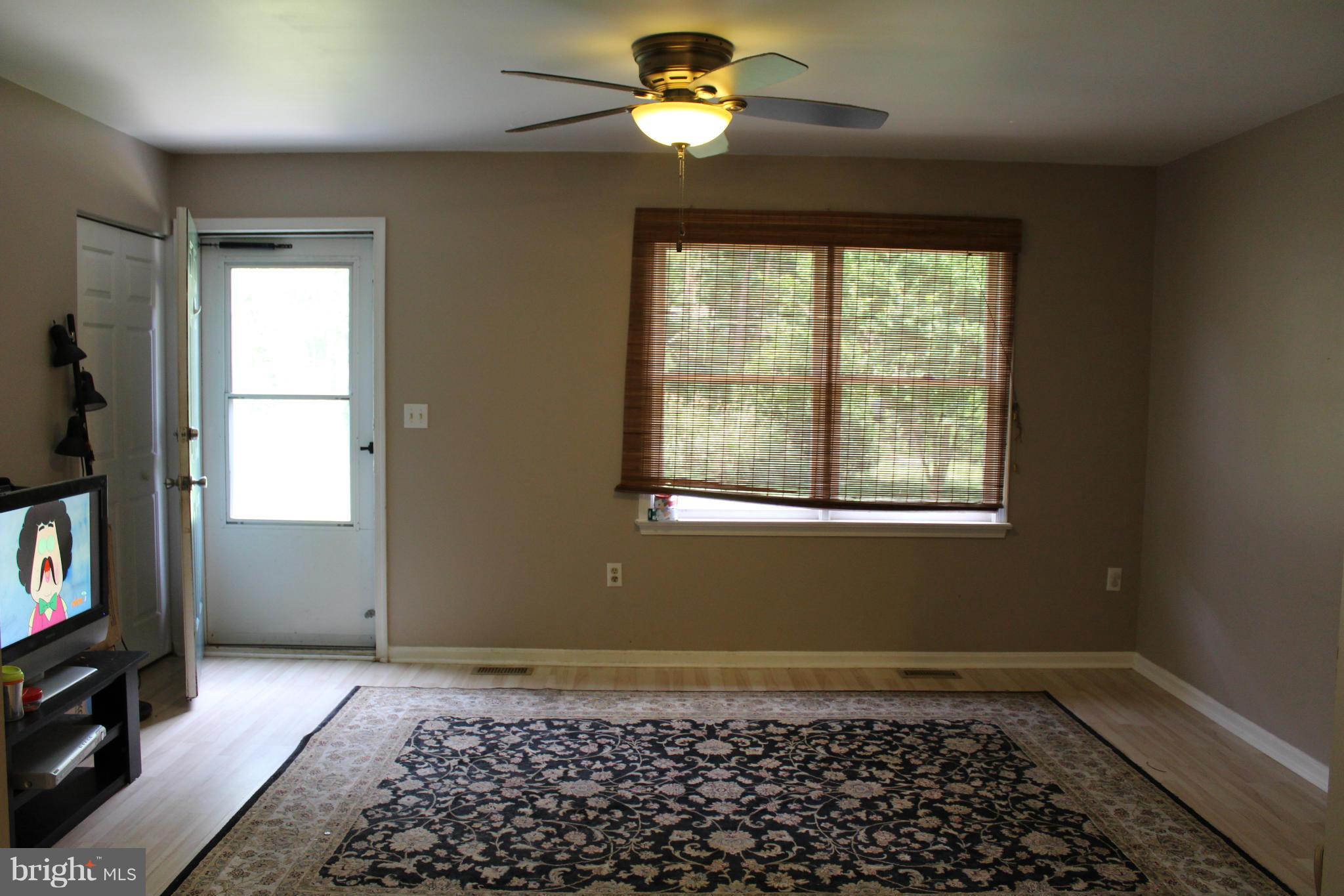 LAKE CAROLINE - Residential Lease