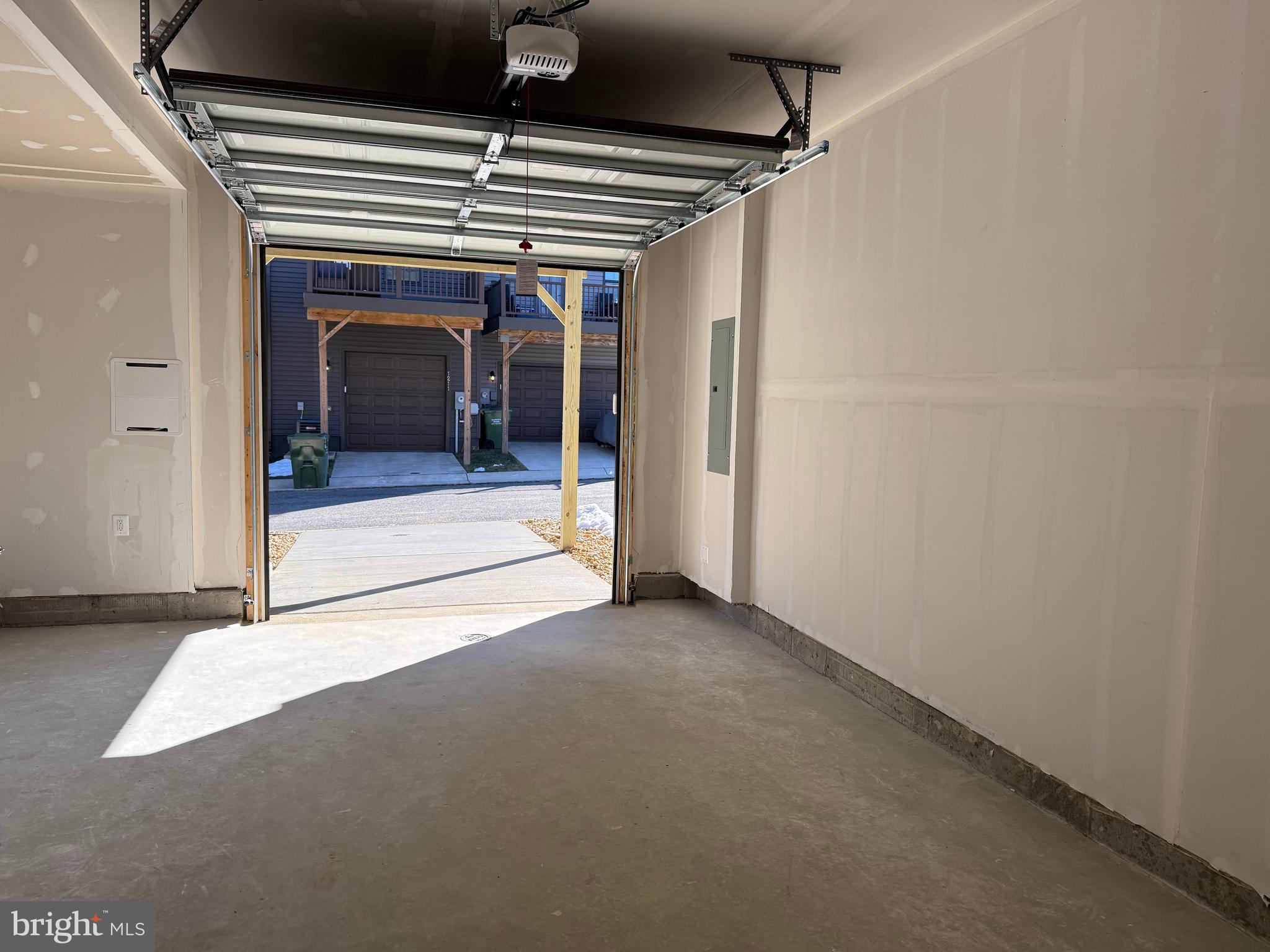 FREDERICKSBURG CITY - Residential Lease