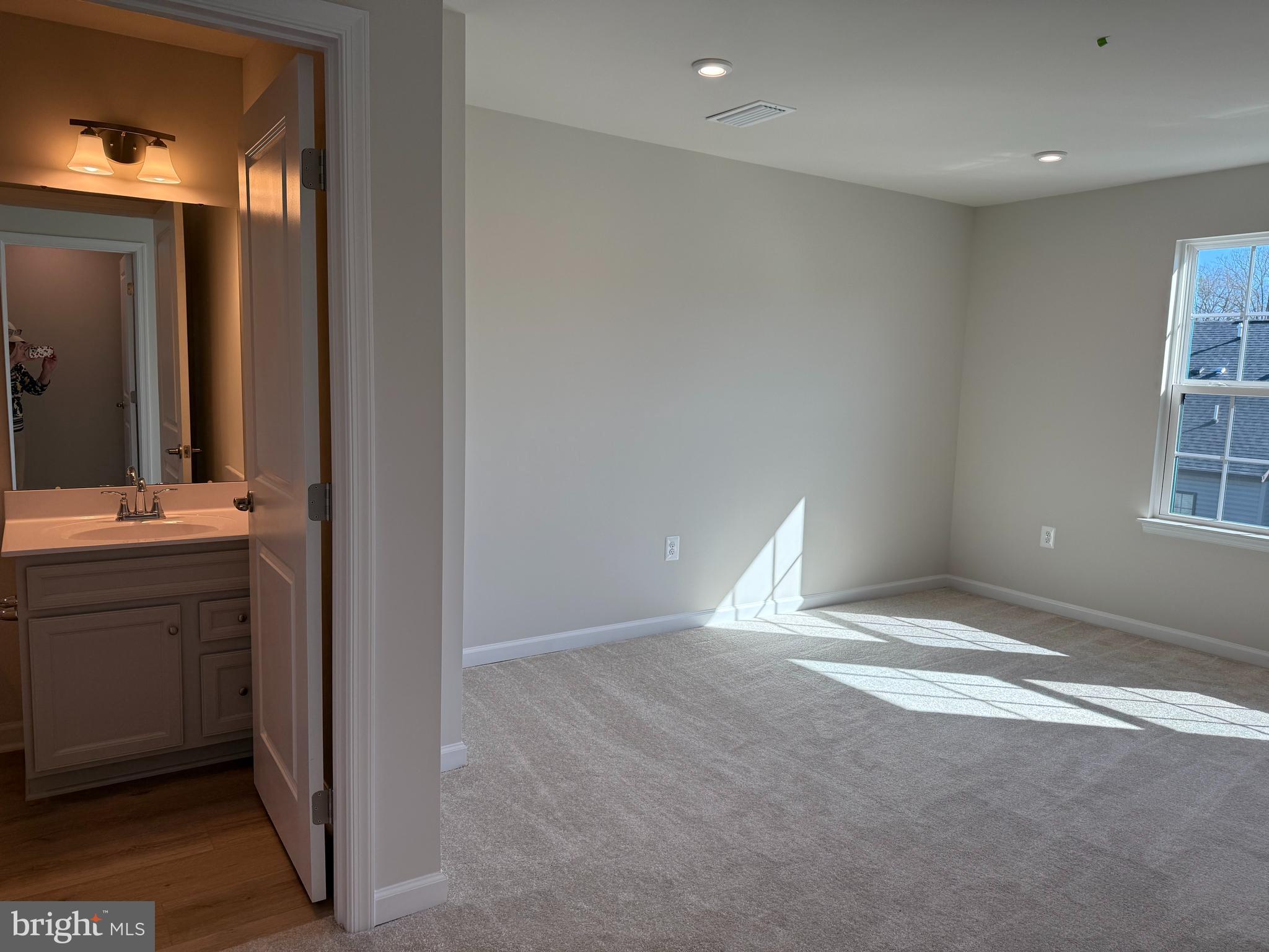 FREDERICKSBURG CITY - Residential Lease