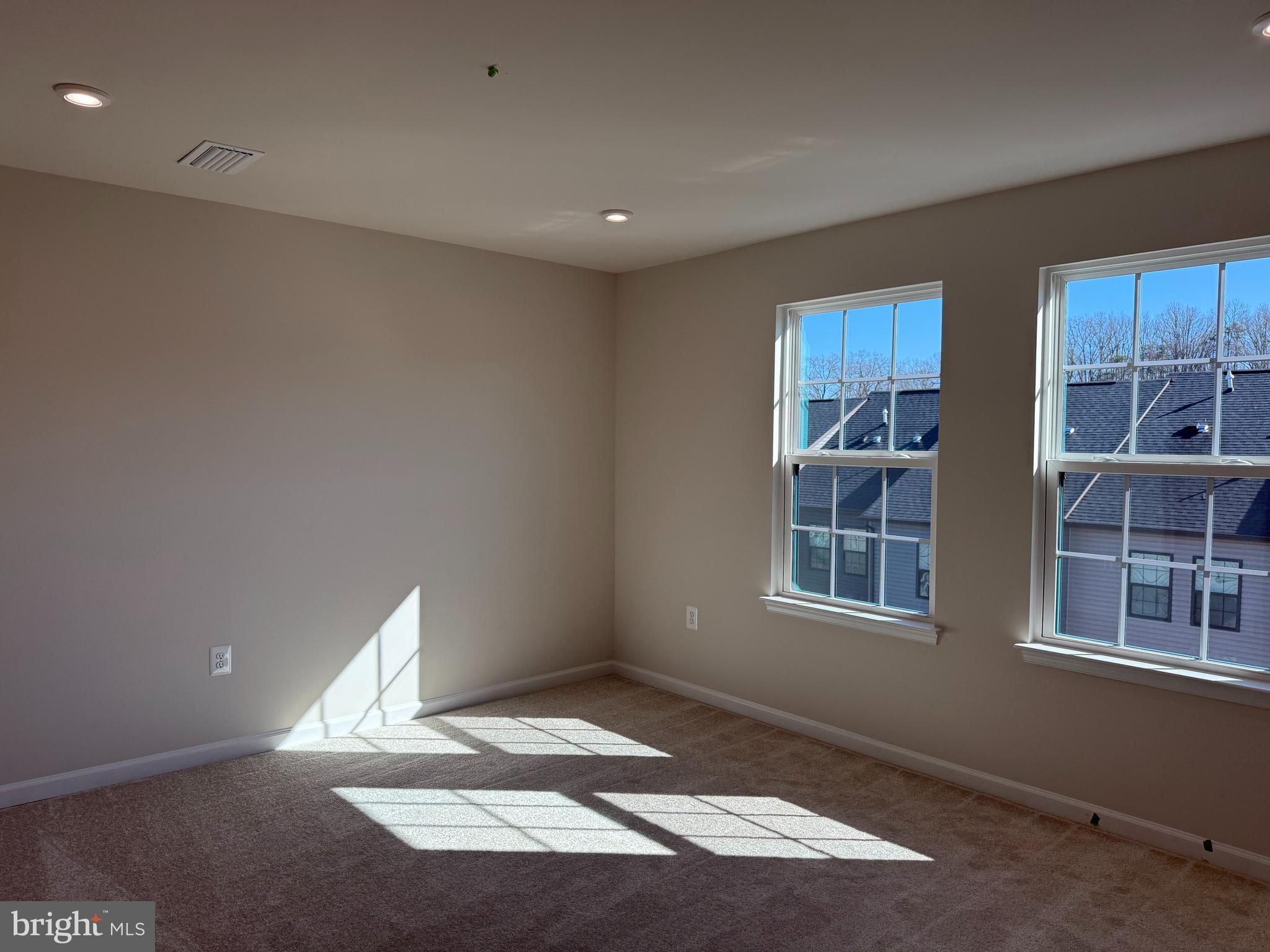 FREDERICKSBURG CITY - Residential Lease