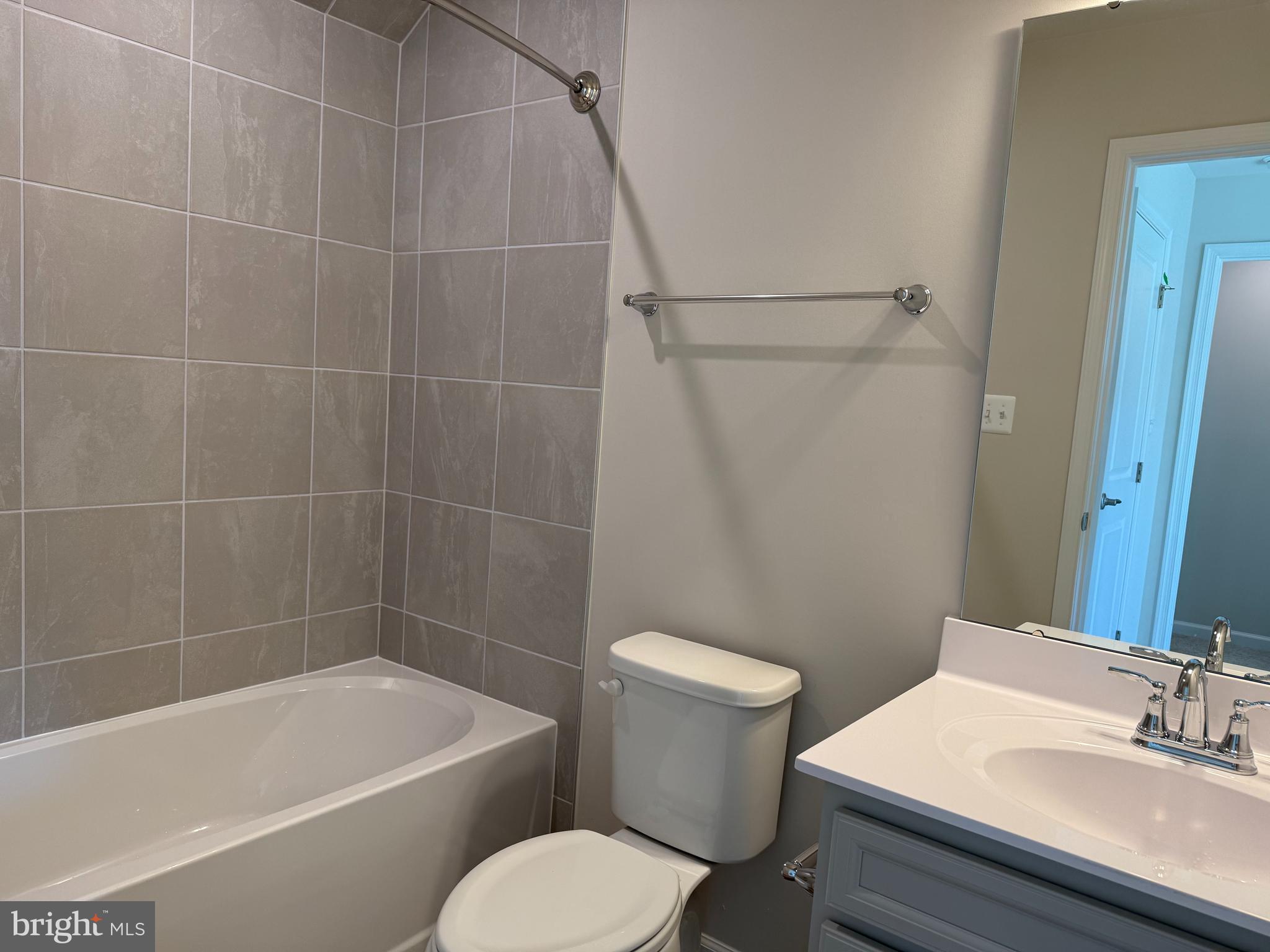 FREDERICKSBURG CITY - Residential Lease