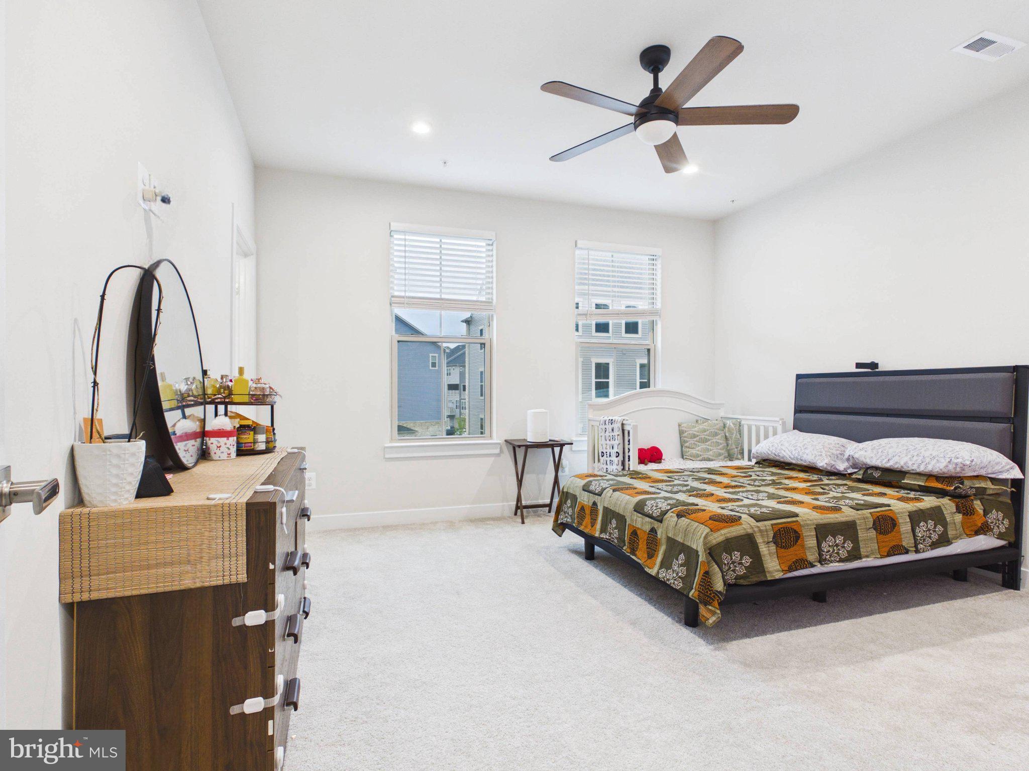 ARCOLA TOWN CENTER CONDO - Residential