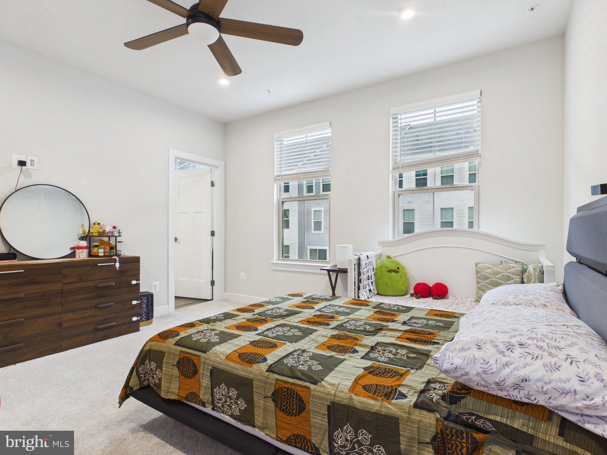 ARCOLA TOWN CENTER CONDO - Residential