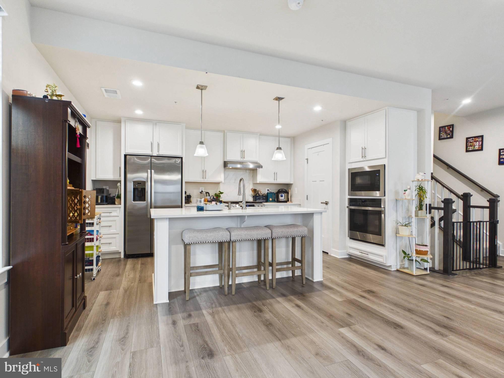 ARCOLA TOWN CENTER CONDO - Residential