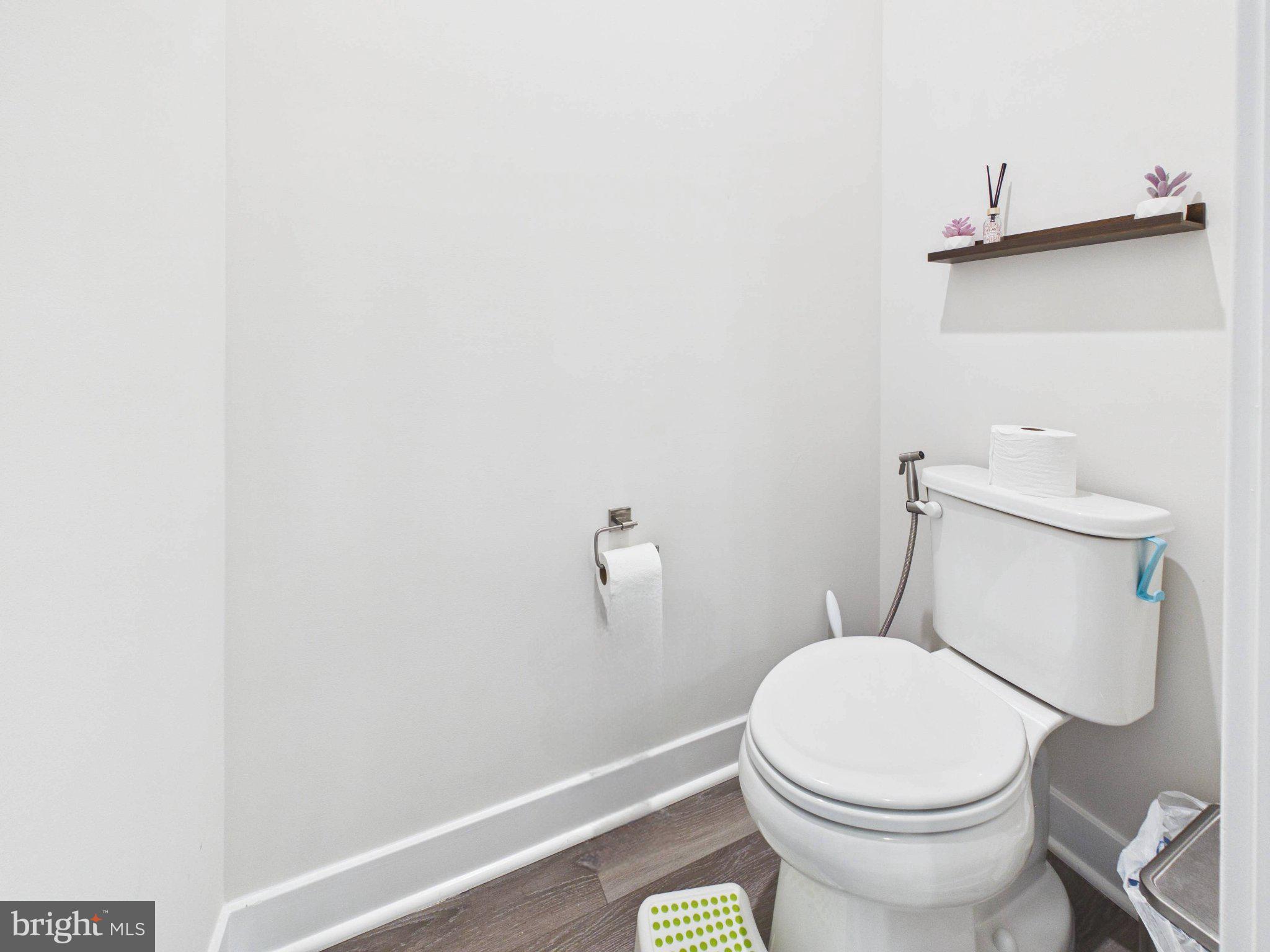 ARCOLA TOWN CENTER CONDO - Residential