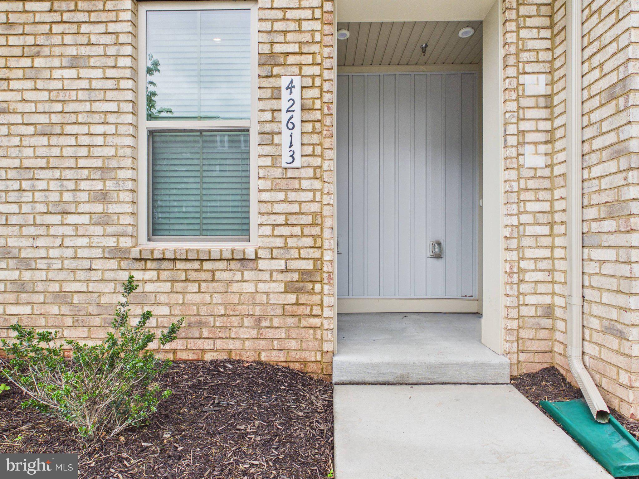 ARCOLA TOWN CENTER CONDO - Residential