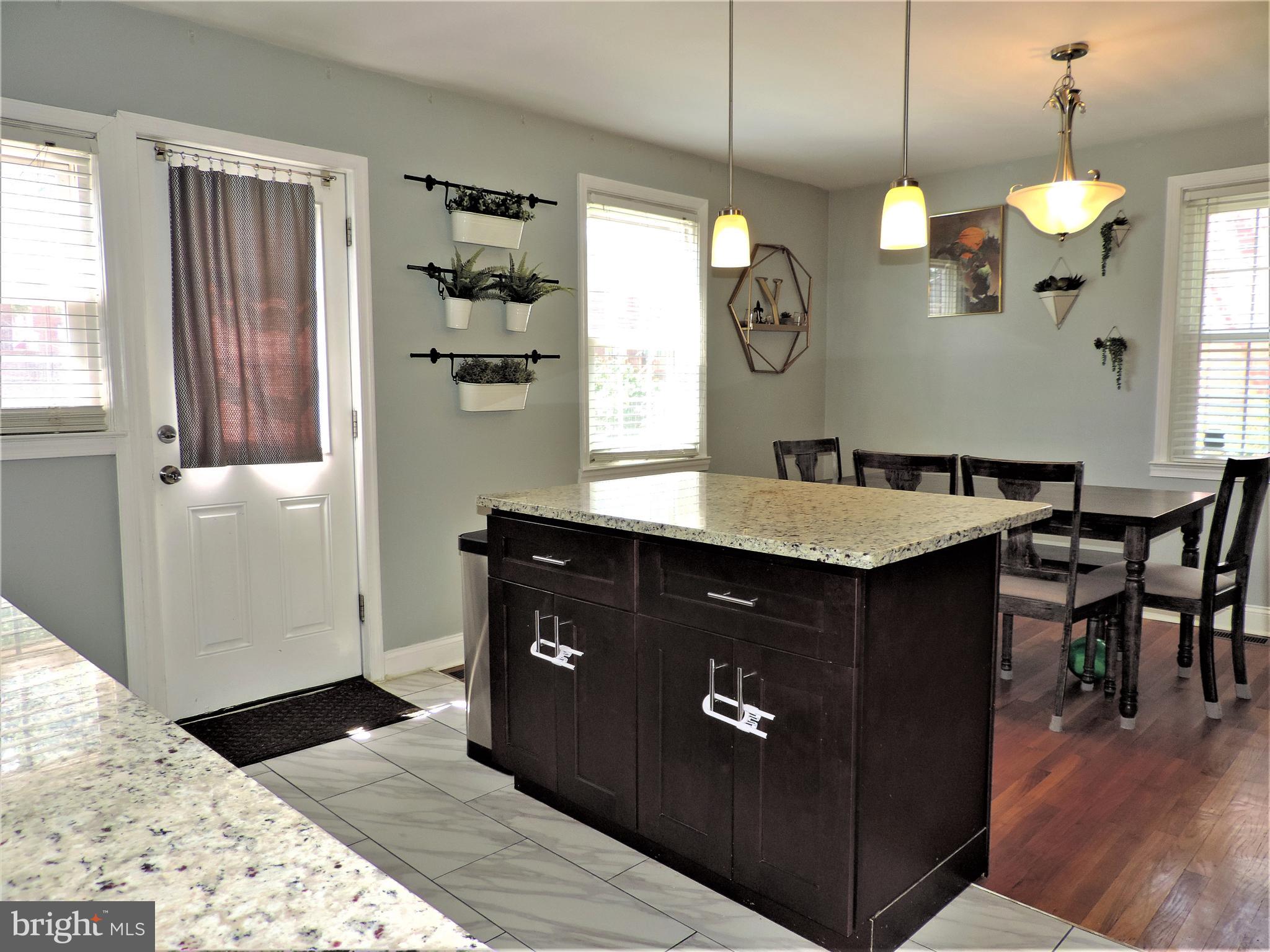 RAMBLEWOOD - Residential