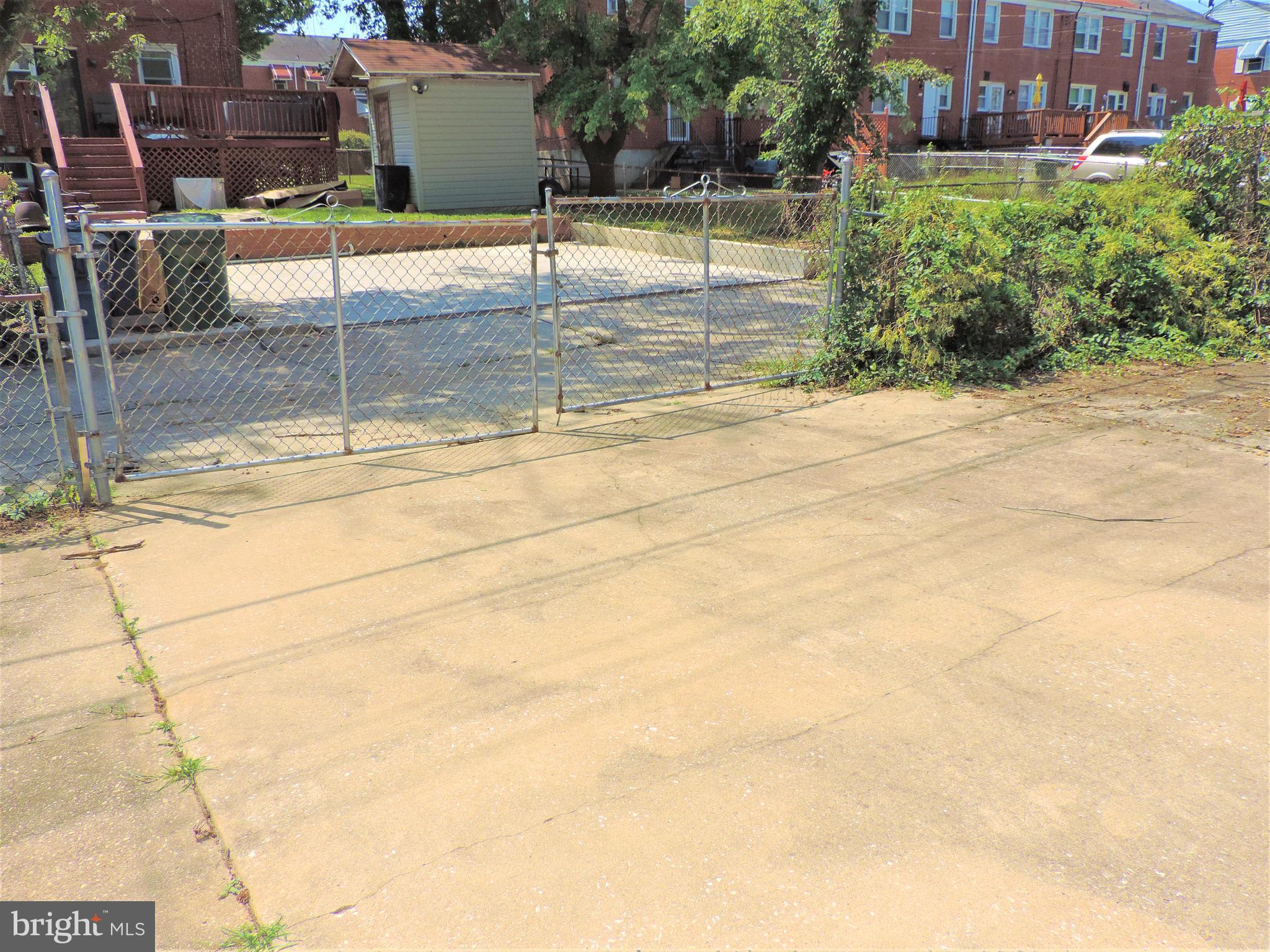 RAMBLEWOOD - Residential