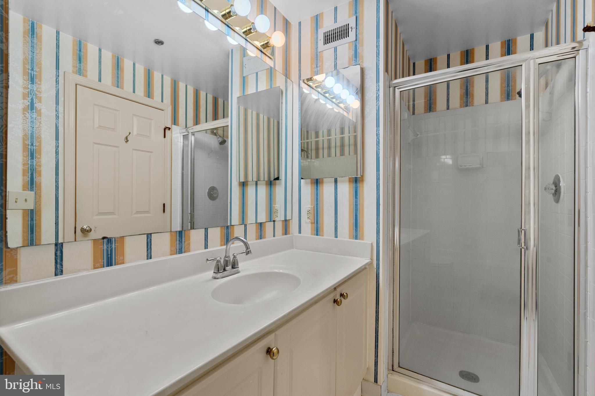 LILLIAN COURT AT TYSONS - Residential