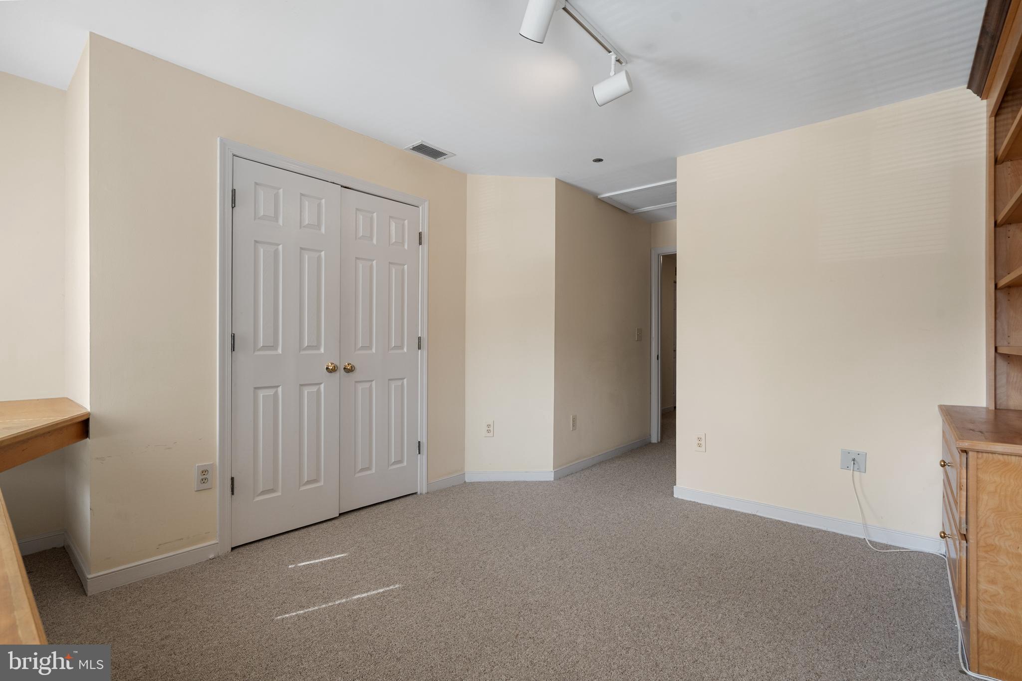 LILLIAN COURT AT TYSONS - Residential