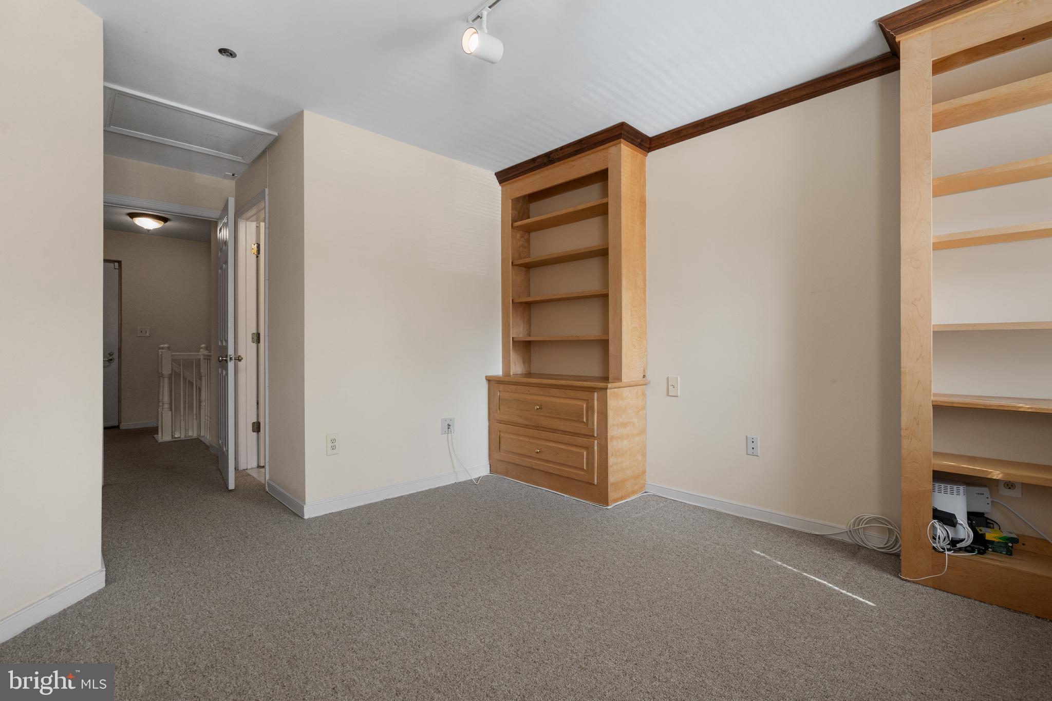 LILLIAN COURT AT TYSONS - Residential