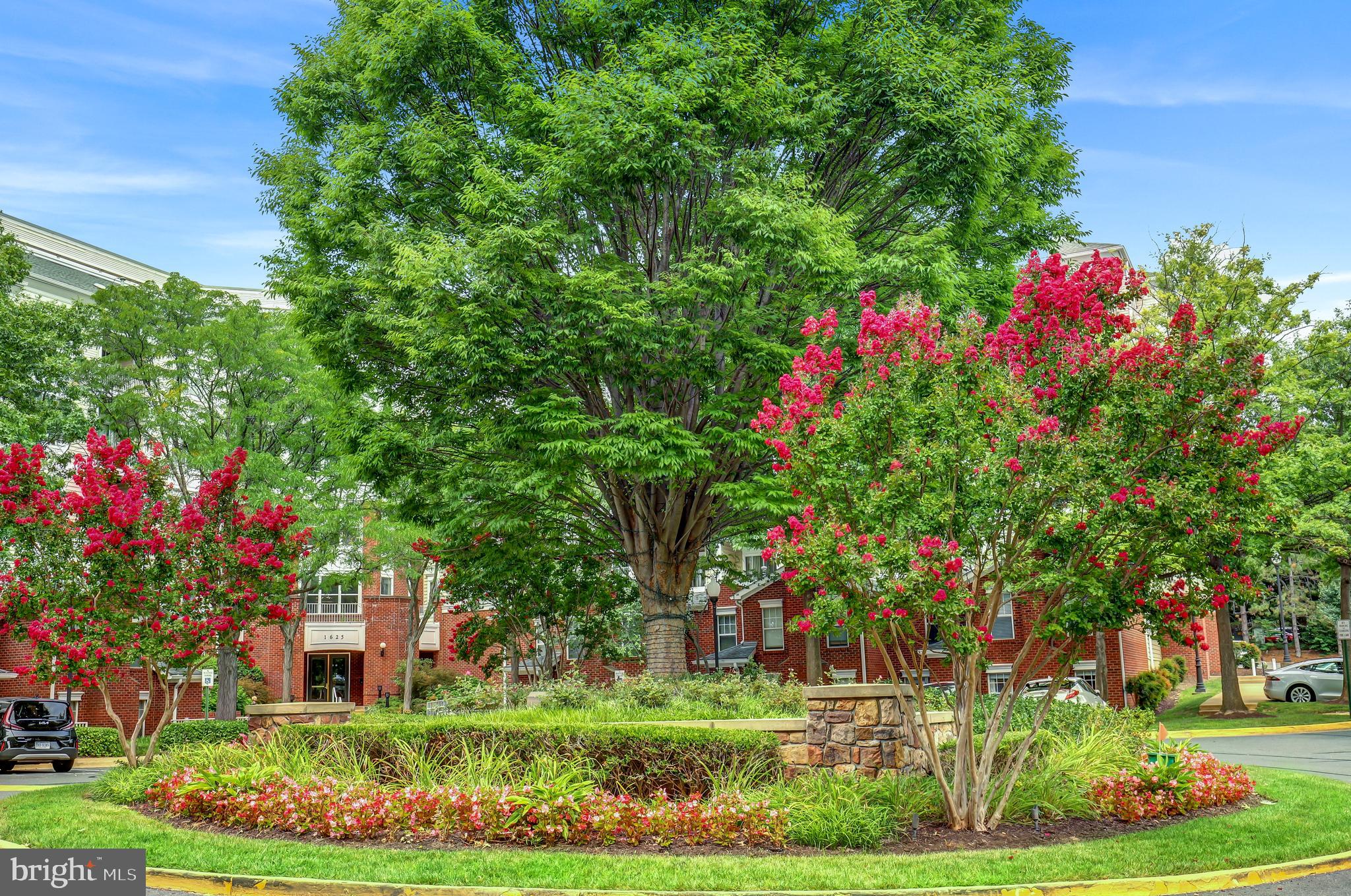 LILLIAN COURT AT TYSONS - Residential