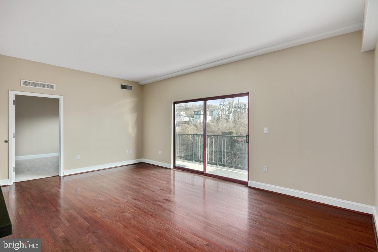 MANAYUNK - Residential Lease