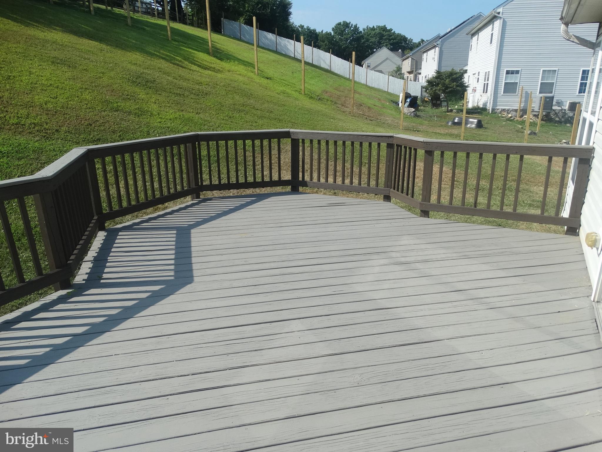 WHISPERING HILLS - Residential