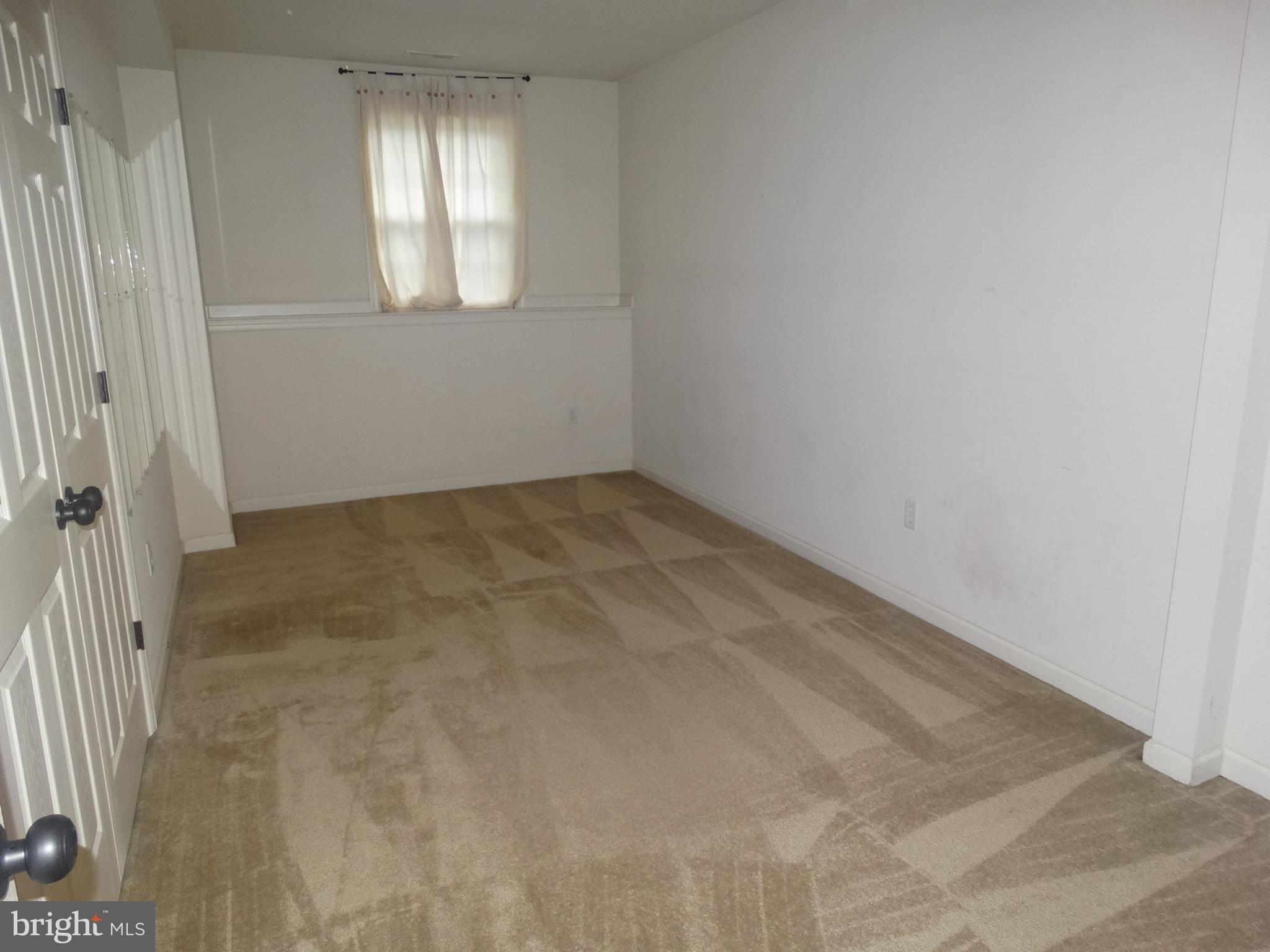 WHISPERING HILLS - Residential