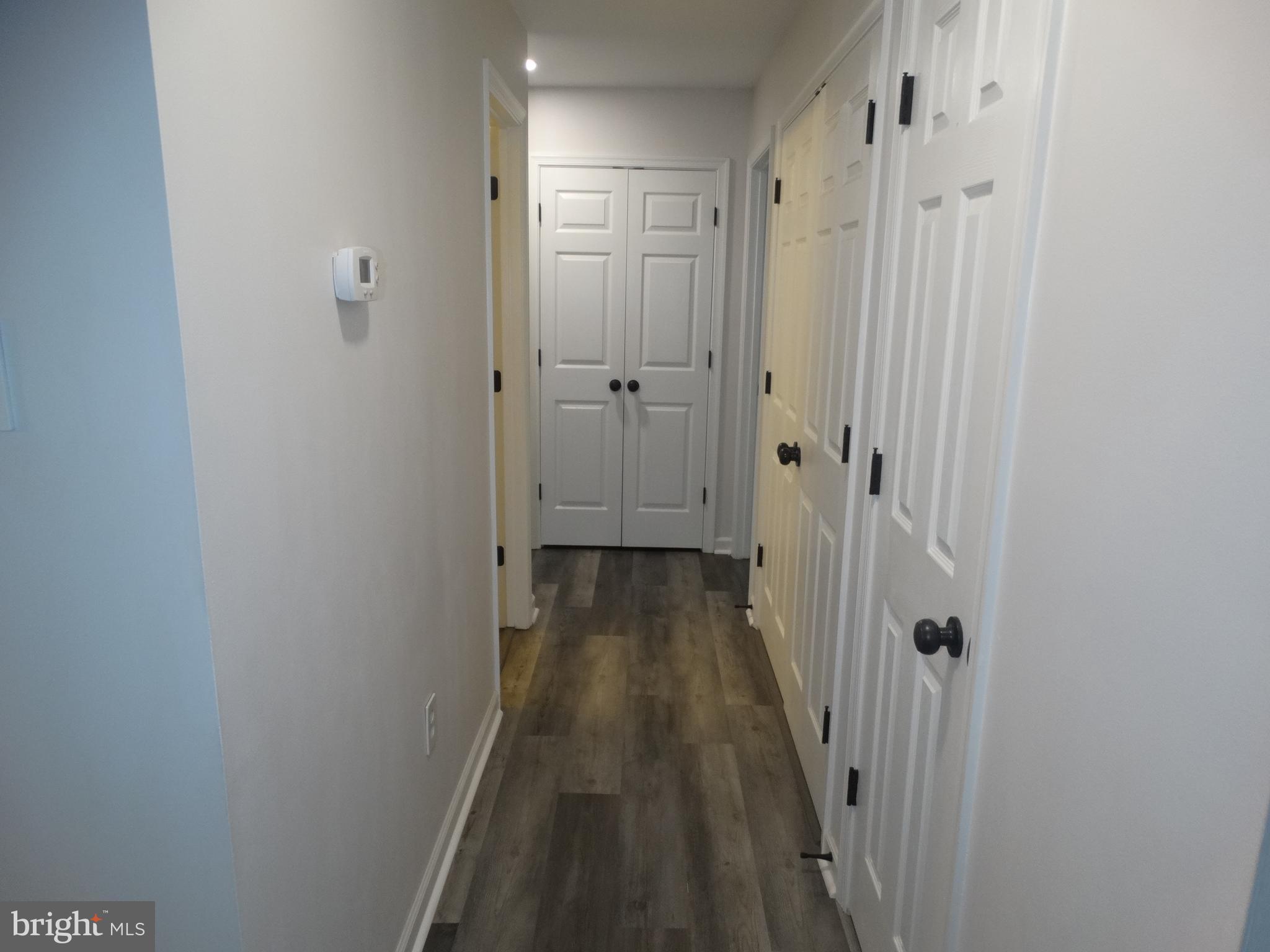 WHISPERING HILLS - Residential