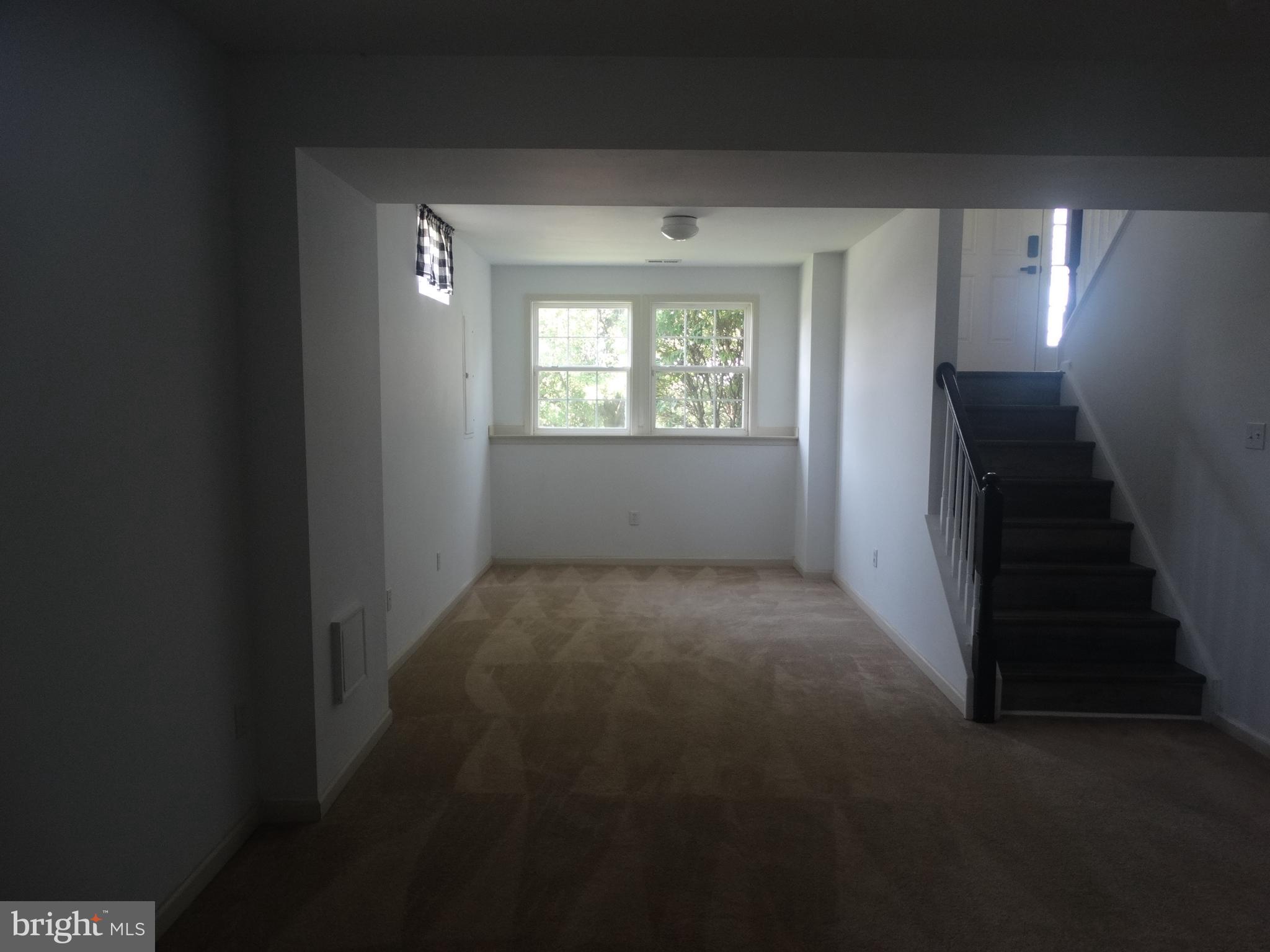 WHISPERING HILLS - Residential