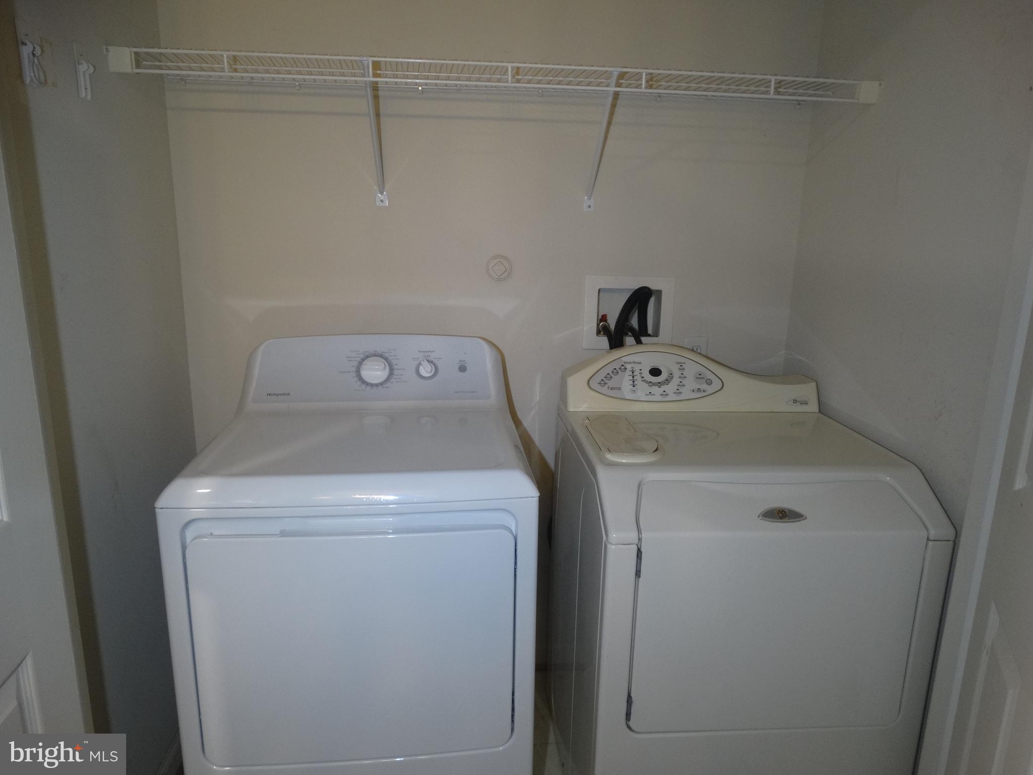 WHISPERING HILLS - Residential